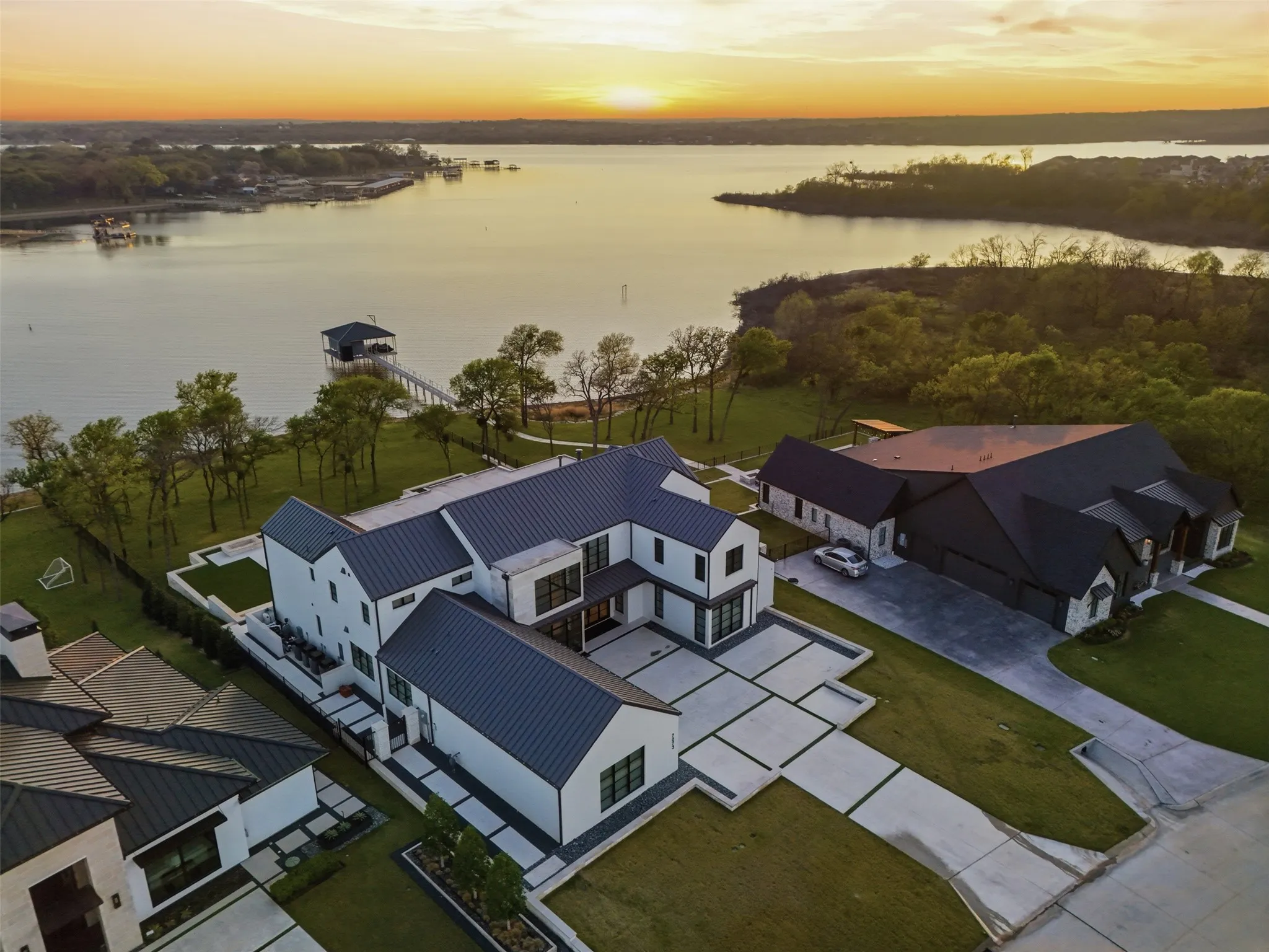 Single Family Residence For Sale in Tarrant County , 7073 The Resort Boulevard, Fort Worth, Texas 76179, 5 Bedrooms, 6 Bathrooms, 3 Garage spaces, 6,237 Sqft, built in 2024, New Construction - Incomplete, Price $4,995,000, mls#21214200, Real Estate Agent in Fort Worth, Homes For Sale in Tarrant county, Homes For Sale in Fort Worth, Realtor in Fort Worth Texas, Real Estate Brokerage Independent Realty Texas, Luminita Cordes Realtor