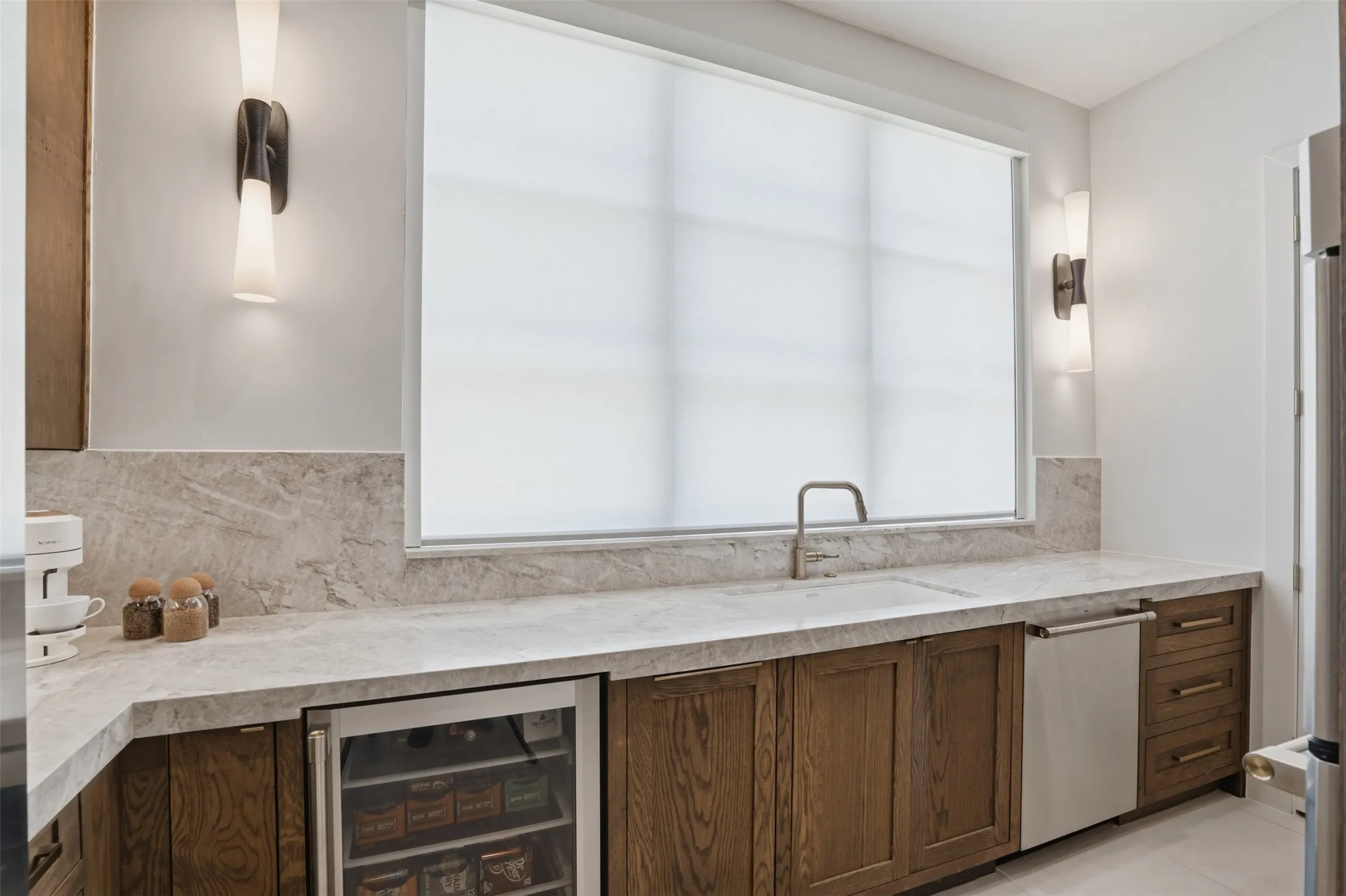 Single Family Residence For Sale in Tarrant County , 7073 The Resort Boulevard, Fort Worth, Texas 76179, 5 Bedrooms, 6 Bathrooms, 3 Garage spaces, 6,237 Sqft, built in 2024, New Construction - Incomplete, Price $4,995,000, mls#21214200, Real Estate Agent in Fort Worth, Homes For Sale in Tarrant county, Homes For Sale in Fort Worth, Realtor in Fort Worth Texas, Real Estate Brokerage Independent Realty Texas, Luminita Cordes Realtor