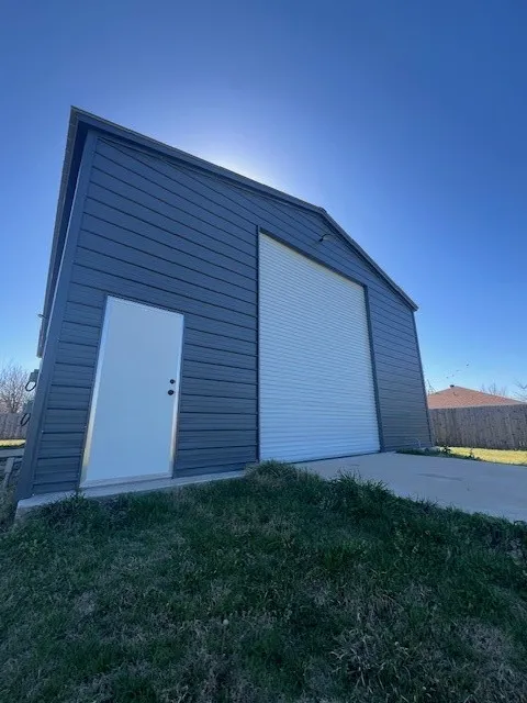 Single Family Residence For Sale in Collin County , 2225 S Bridgefarmer Road, Lowry Crossing, Texas 75069, 3 Bedroom, 2 Bathroom, 1 Garage spaces, 1,272 Sqft, built in 1970, Preowned, mls#21169438, Real Estate Agent in Lowry Crossing, Homes For Sale in Collin county, Homes For Sale in Lowry Crossing, Realtor in Lowry Crossing Texas, Real Estate Brokerage Independent Realty Texas, Luminita Cordes Realtor