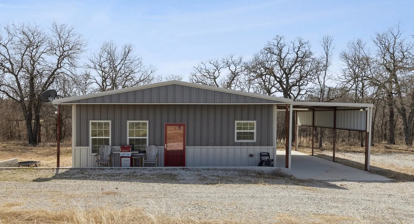 Front of barndominum