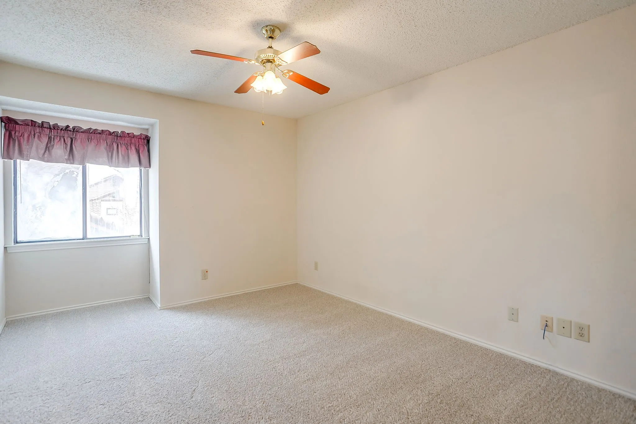 Upstairs Bedroom 1