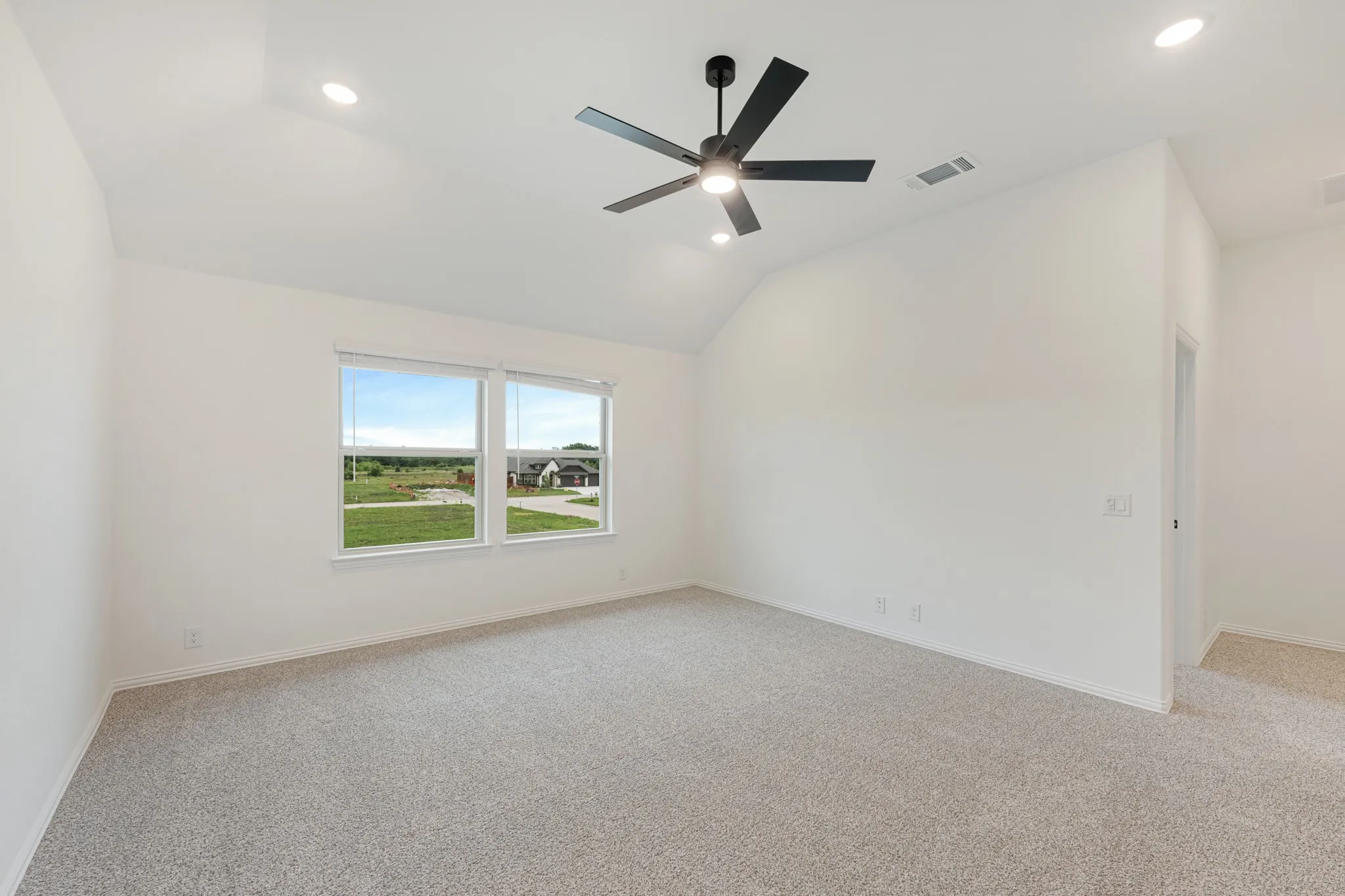 Single Family Residence For Sale in Hunt County , 237 Sweetwater Drive, Commerce, Texas 75428, 5 Bedroom, 4 Bathroom, 2 Garage spaces, 3,485 Sqft, built in 2026, New Construction - Incomplete, mls#21214331, Real Estate Agent in Commerce, Homes For Sale in Hunt county, Homes For Sale in Commerce, Realtor in Commerce Texas, Real Estate Brokerage Independent Realty Texas, Luminita Cordes Realtor