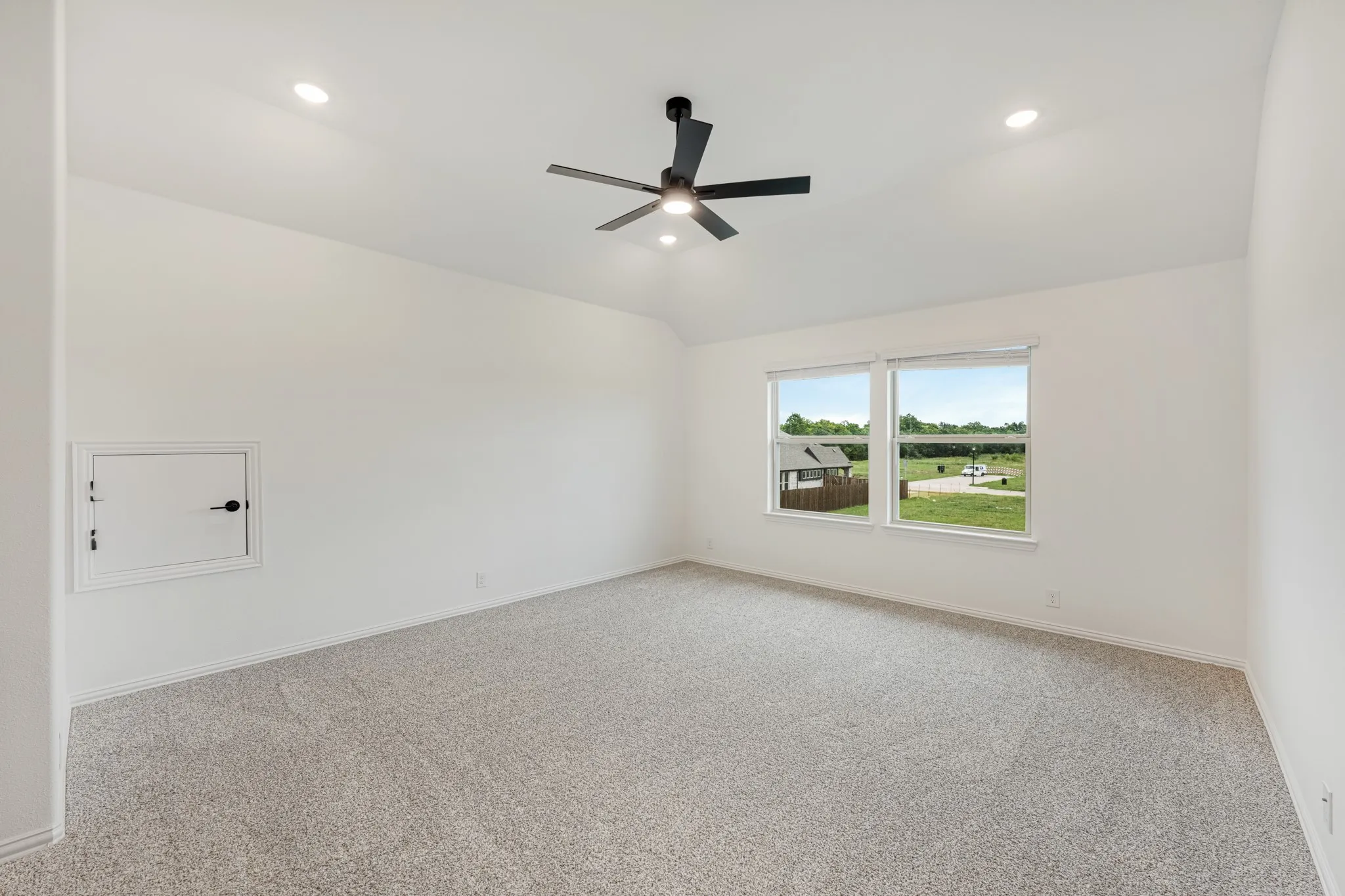 Single Family Residence For Sale in Hunt County , 237 Sweetwater Drive, Commerce, Texas 75428, 5 Bedroom, 4 Bathroom, 2 Garage spaces, 3,485 Sqft, built in 2026, New Construction - Incomplete, mls#21214331, Real Estate Agent in Commerce, Homes For Sale in Hunt county, Homes For Sale in Commerce, Realtor in Commerce Texas, Real Estate Brokerage Independent Realty Texas, Luminita Cordes Realtor