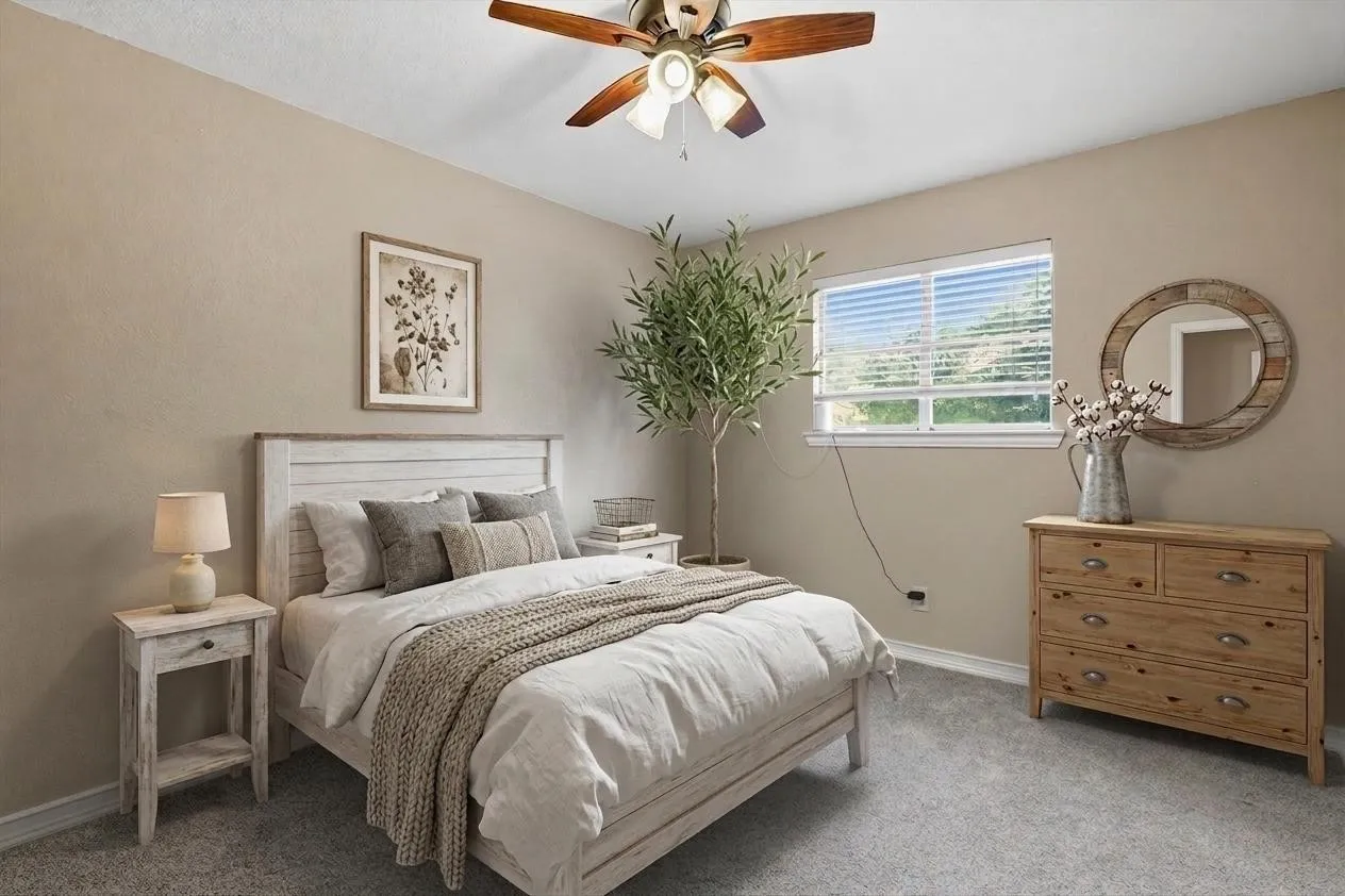 Single Family Residence For Sale in Tarrant County , 3609 Wayne Court, Bedford, Texas 76021, 4 Bedroom, 3 Bathroom, 2 Garage spaces, 2,312 Sqft, built in 1974, Preowned, mls#21210534, Real Estate Agent in Bedford, Homes For Sale in Tarrant county, Homes For Sale in Bedford, Realtor in Bedford Texas, Real Estate Brokerage Independent Realty Texas, Luminita Cordes Realtor