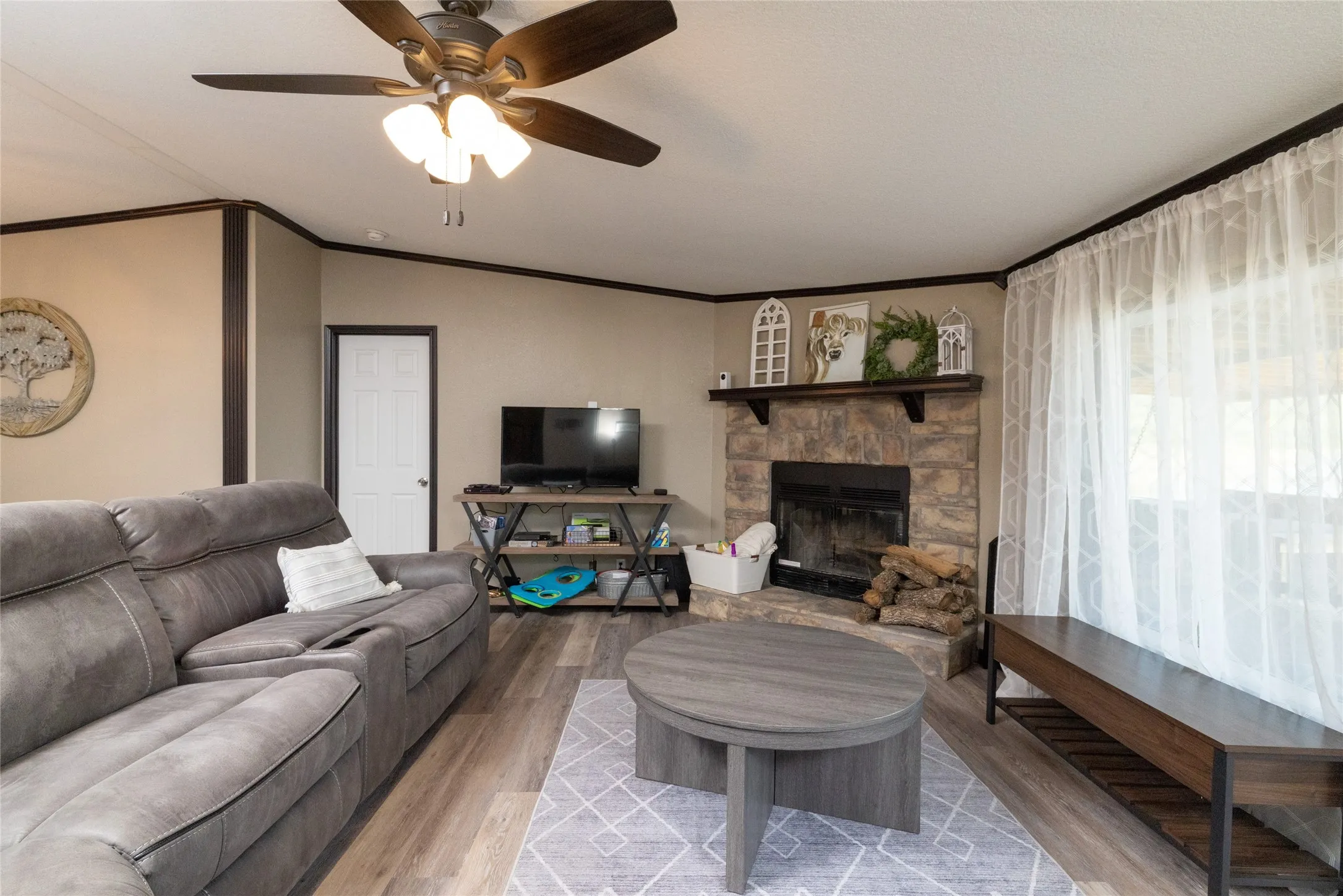 Manufactured Home For Sale in Wise County , 140 Meadow Pond Court, Runaway Bay, Texas 76426, 4 Bedroom, 2 Bathroom, Garage spaces, 2,176 Sqft, built in 2012, Preowned, mls#21214369, Real Estate Agent in Runaway Bay, Homes For Sale in Wise county, Homes For Sale in Runaway Bay, Realtor in Runaway Bay Texas, Real Estate Brokerage Independent Realty Texas, Luminita Cordes Realtor