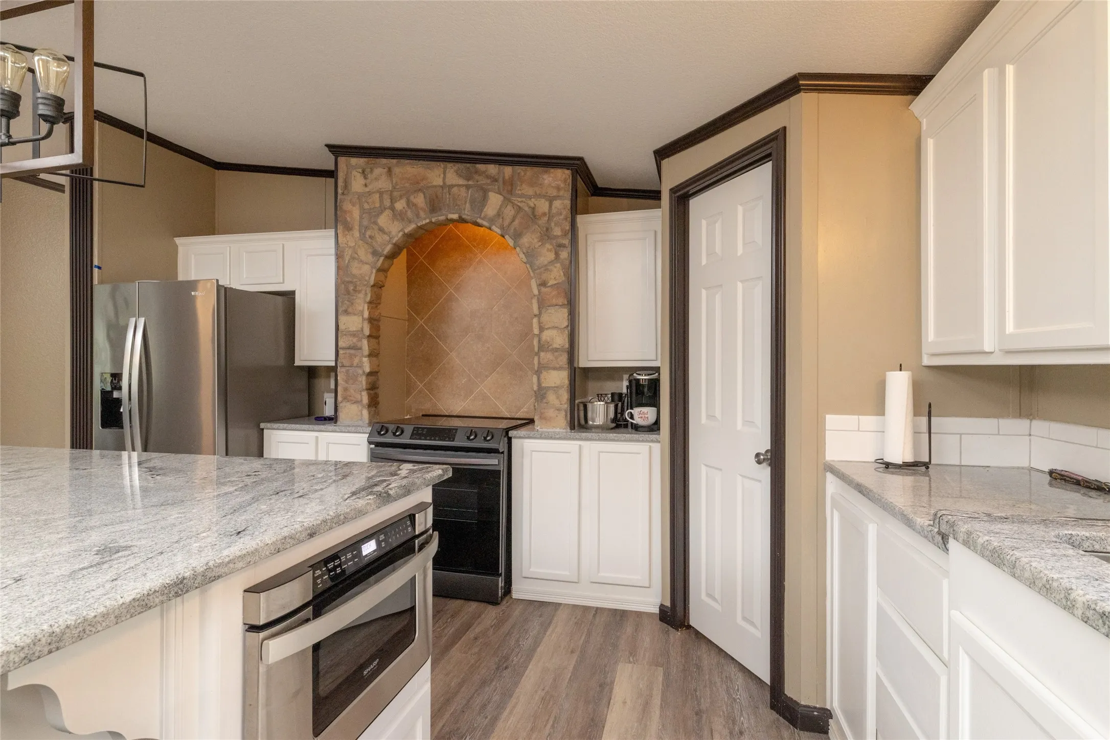 Manufactured Home For Sale in Wise County , 140 Meadow Pond Court, Runaway Bay, Texas 76426, 4 Bedroom, 2 Bathroom, Garage spaces, 2,176 Sqft, built in 2012, Preowned, mls#21214369, Real Estate Agent in Runaway Bay, Homes For Sale in Wise county, Homes For Sale in Runaway Bay, Realtor in Runaway Bay Texas, Real Estate Brokerage Independent Realty Texas, Luminita Cordes Realtor