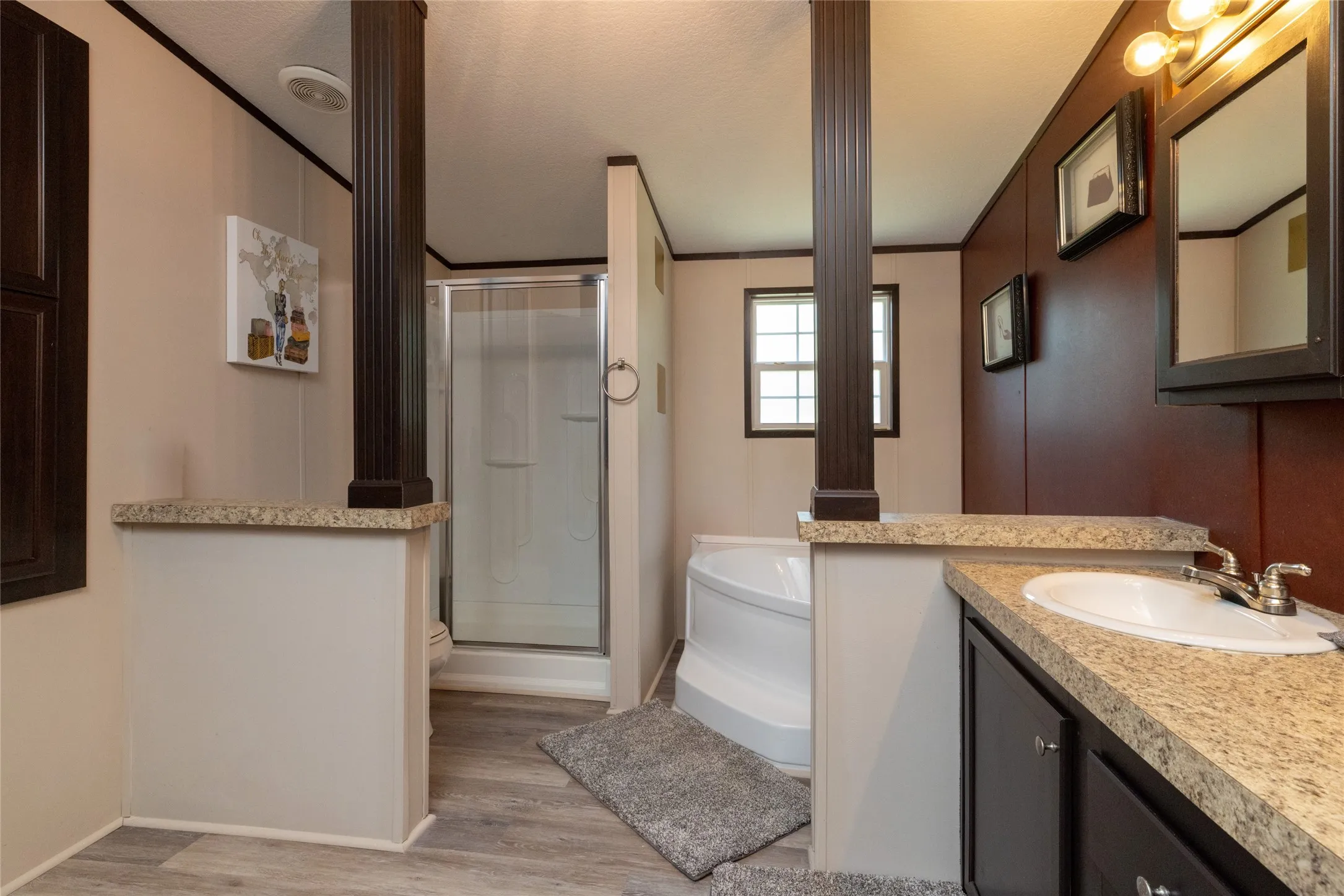 Manufactured Home For Sale in Wise County , 140 Meadow Pond Court, Runaway Bay, Texas 76426, 4 Bedroom, 2 Bathroom, Garage spaces, 2,176 Sqft, built in 2012, Preowned, mls#21214369, Real Estate Agent in Runaway Bay, Homes For Sale in Wise county, Homes For Sale in Runaway Bay, Realtor in Runaway Bay Texas, Real Estate Brokerage Independent Realty Texas, Luminita Cordes Realtor