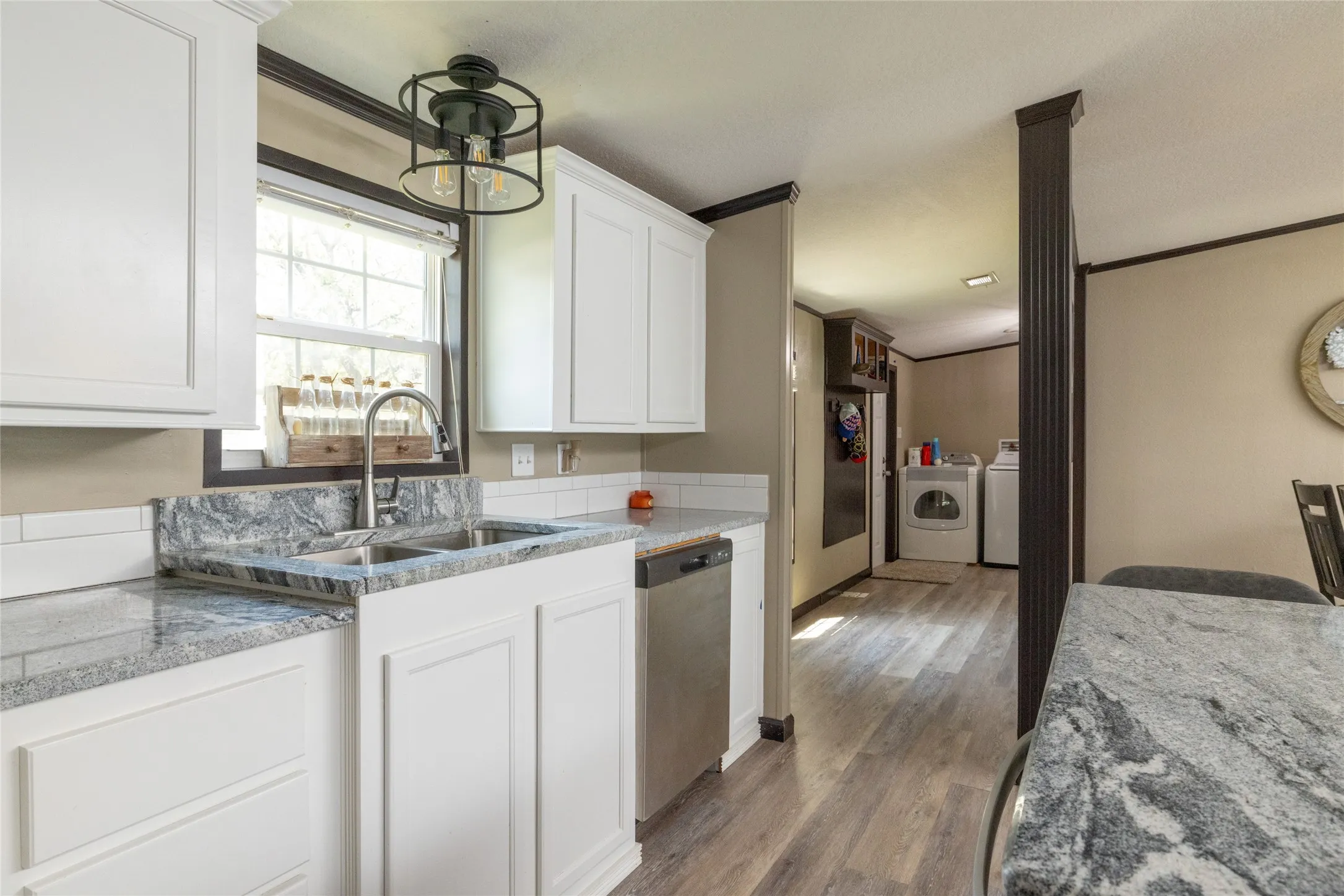 Manufactured Home For Sale in Wise County , 140 Meadow Pond Court, Runaway Bay, Texas 76426, 4 Bedroom, 2 Bathroom, Garage spaces, 2,176 Sqft, built in 2012, Preowned, mls#21214369, Real Estate Agent in Runaway Bay, Homes For Sale in Wise county, Homes For Sale in Runaway Bay, Realtor in Runaway Bay Texas, Real Estate Brokerage Independent Realty Texas, Luminita Cordes Realtor