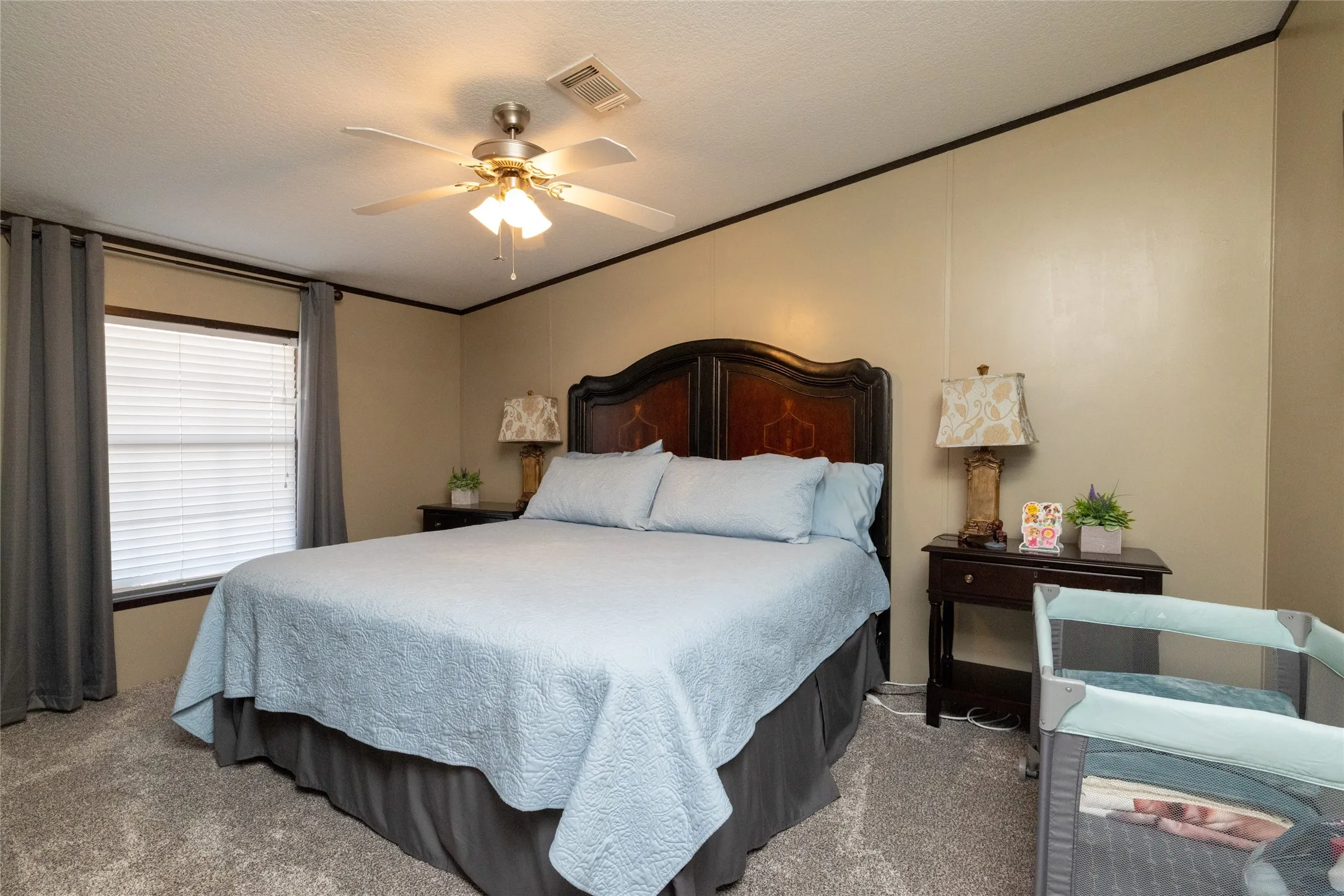 Manufactured Home For Sale in Wise County , 140 Meadow Pond Court, Runaway Bay, Texas 76426, 4 Bedroom, 2 Bathroom, Garage spaces, 2,176 Sqft, built in 2012, Preowned, mls#21214369, Real Estate Agent in Runaway Bay, Homes For Sale in Wise county, Homes For Sale in Runaway Bay, Realtor in Runaway Bay Texas, Real Estate Brokerage Independent Realty Texas, Luminita Cordes Realtor