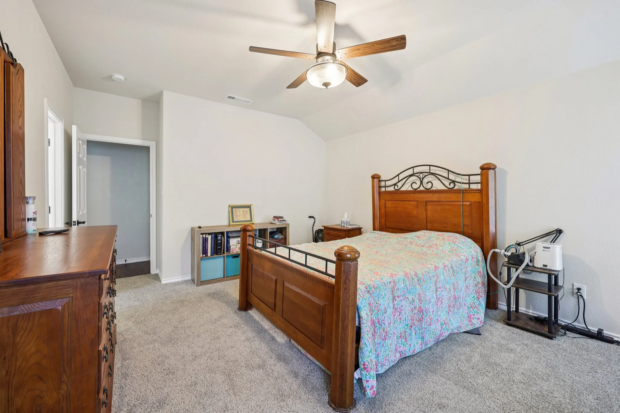 Single Family Residence For Sale in Tarrant County , 1325 Lake Shore Drive, Crowley, Texas 76036, 4 Bedroom, 2 Bathroom, 2 Garage spaces, 1,986 Sqft, built in 2002, mls#21214376, Real Estate Agent in Crowley, Homes For Sale in Tarrant county, Homes For Sale in Crowley, Realtor in Crowley Texas, Real Estate Brokerage Independent Realty Texas, Luminita Cordes Realtor