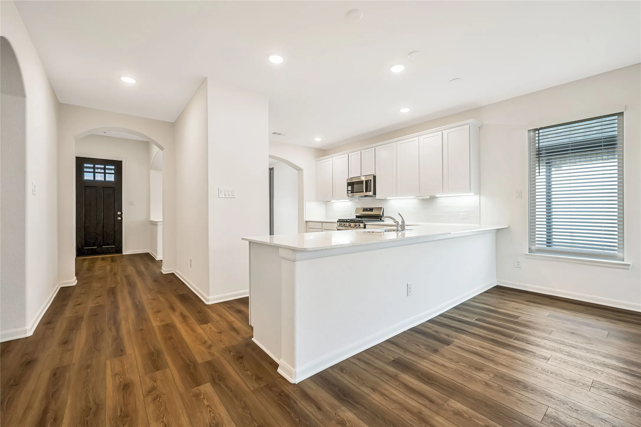 Single Family Residence For Sale in Collin County , 1805 Piedmont Place, Celina, Texas 75009, 3 Bedroom, 2 Bathroom, 2 Garage spaces, 1,724 Sqft, built in 2024, Preowned, mls#21212929, Real Estate Agent in Celina, Homes For Sale in Collin county, Homes For Sale in Celina, Realtor in Celina Texas, Real Estate Brokerage Independent Realty Texas, Luminita Cordes Realtor