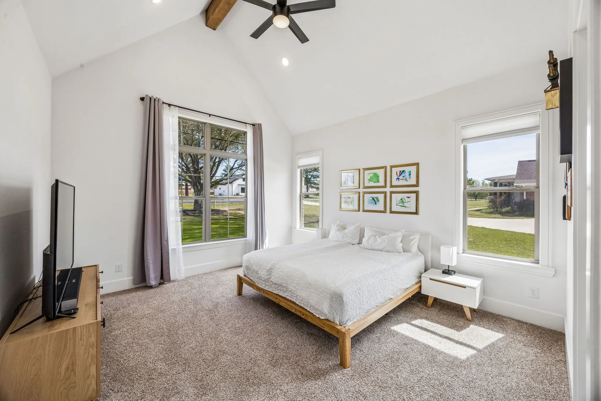 Single Family Residence For Sale in Van Zandt County , 366 Private Road 7005, Edgewood, Texas 75117, 5 Bedroom, 3 Bathroom, 2 Garage spaces, 3,008 Sqft, built in 2021, Preowned, mls#21211573, Real Estate Agent in Edgewood, Homes For Sale in Van Zandt county, Homes For Sale in Edgewood, Realtor in Edgewood Texas, Real Estate Brokerage Independent Realty Texas, Luminita Cordes Realtor