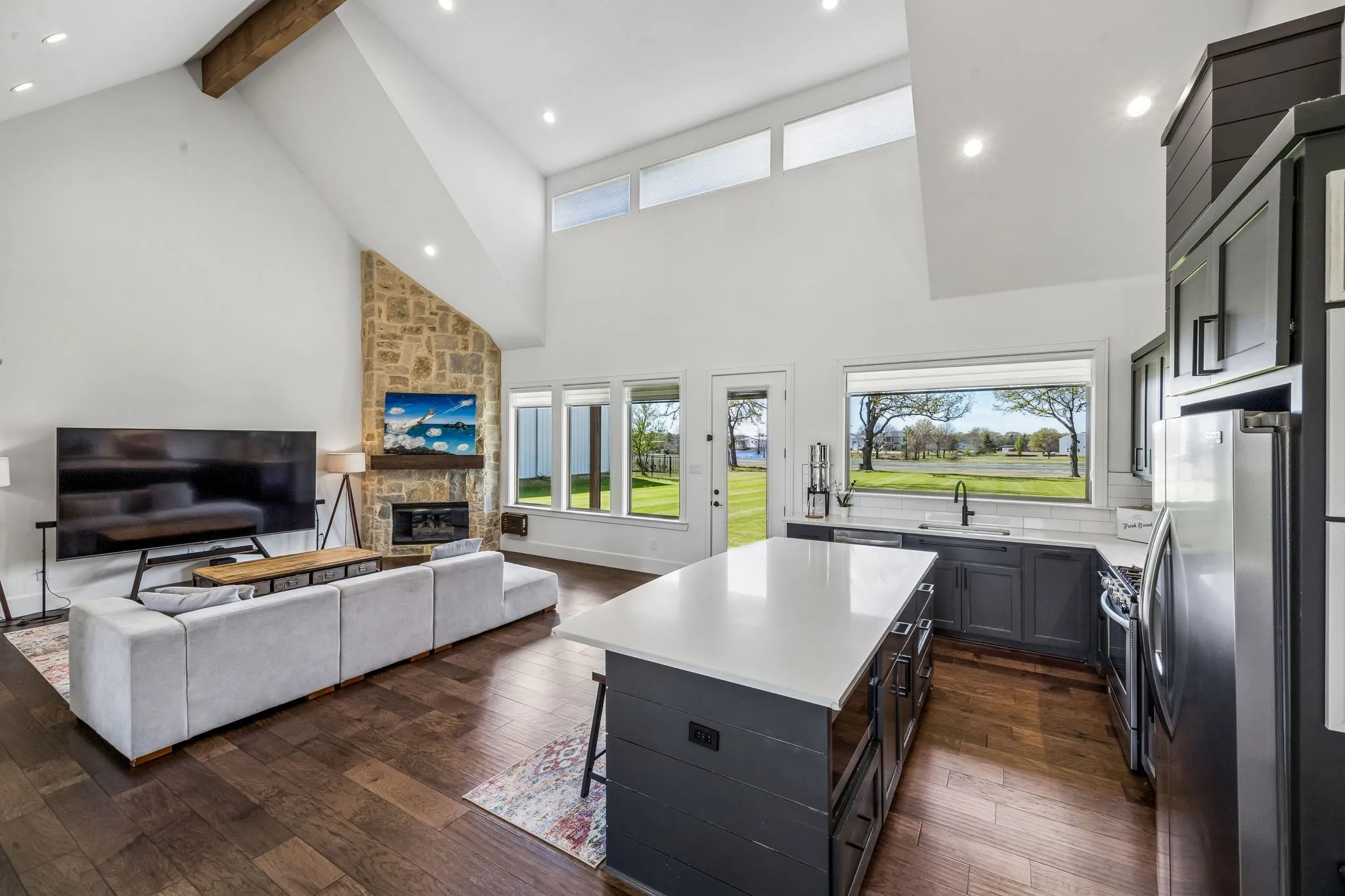 Single Family Residence For Sale in Van Zandt County , 366 Private Road 7005, Edgewood, Texas 75117, 5 Bedroom, 3 Bathroom, 2 Garage spaces, 3,008 Sqft, built in 2021, Preowned, mls#21211573, Real Estate Agent in Edgewood, Homes For Sale in Van Zandt county, Homes For Sale in Edgewood, Realtor in Edgewood Texas, Real Estate Brokerage Independent Realty Texas, Luminita Cordes Realtor