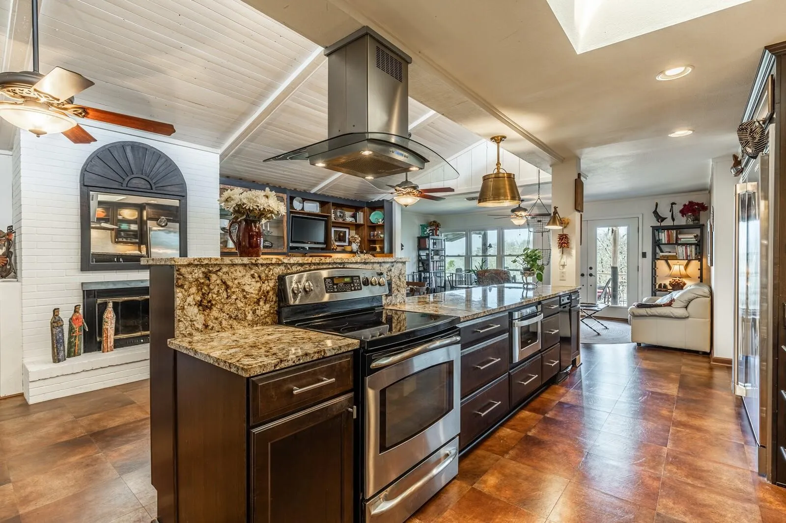Granite counters and even a breakfast bar