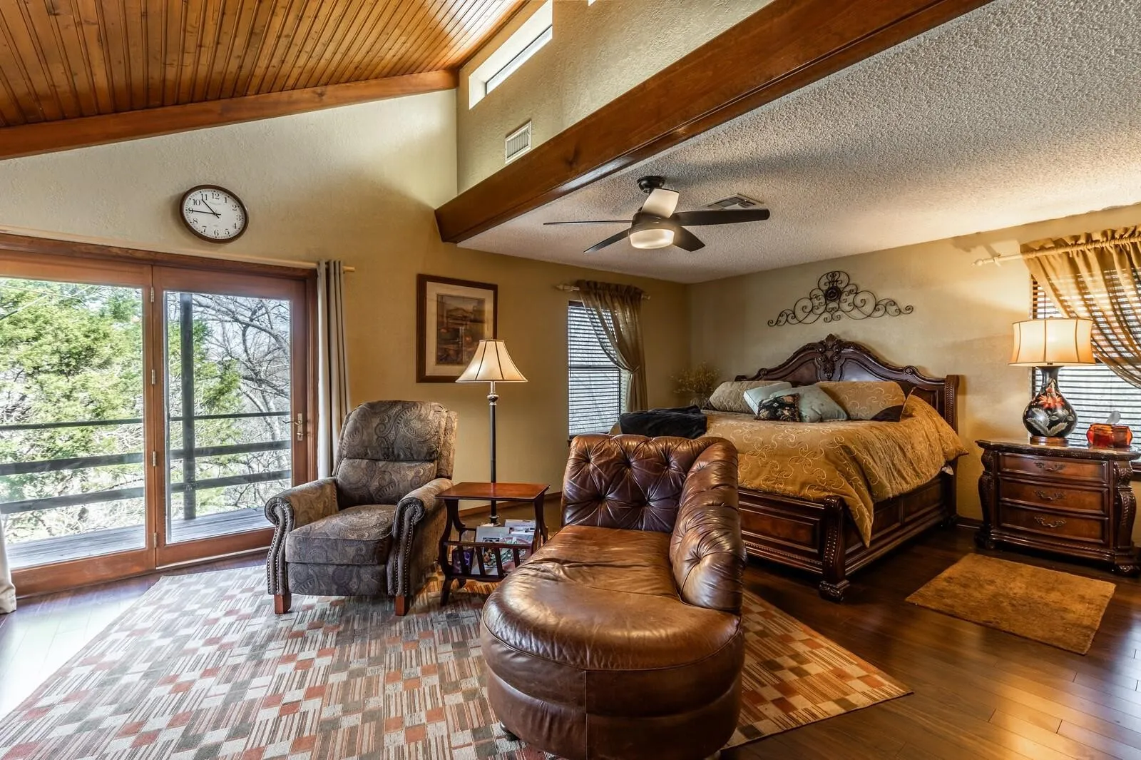 Single Family Residence For Sale in Hill County , 224 Mohon Drive, Whitney, Texas 76692, 4 Bedroom, 4 Bathroom, 2 Garage spaces, 4,030 Sqft, built in 0, Preowned, mls#21206910, Real Estate Agent in Whitney, Homes For Sale in Hill county, Homes For Sale in Whitney, Realtor in Whitney Texas, Real Estate Brokerage Independent Realty Texas, Luminita Cordes Realtor