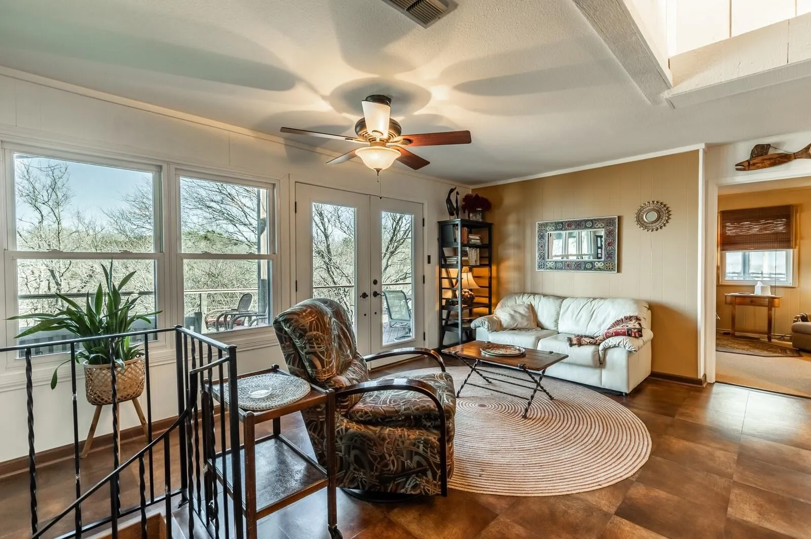 Single Family Residence For Sale in Hill County , 224 Mohon Drive, Whitney, Texas 76692, 4 Bedroom, 4 Bathroom, 2 Garage spaces, 4,030 Sqft, built in 0, Preowned, mls#21206910, Real Estate Agent in Whitney, Homes For Sale in Hill county, Homes For Sale in Whitney, Realtor in Whitney Texas, Real Estate Brokerage Independent Realty Texas, Luminita Cordes Realtor