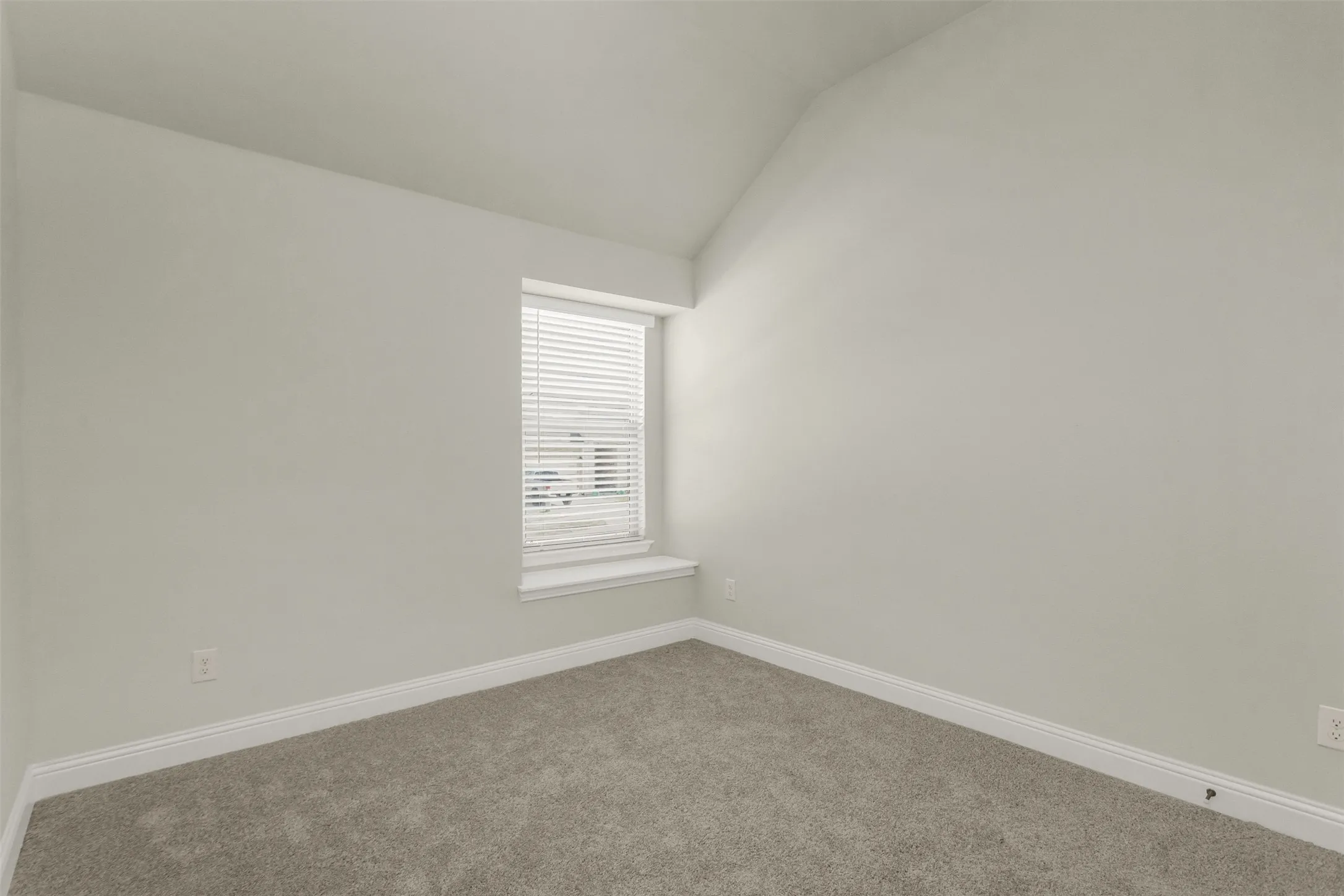 Single Family Residence For Sale in Dallas County , 1413 River Vale Road, Garland, Texas 75041, 4 Bedroom, 2 Bathroom, 2 Garage spaces, 1,982 Sqft, built in 2022, Preowned, mls#21214454, Real Estate Agent in Garland, Homes For Sale in Dallas county, Homes For Sale in Garland, Realtor in Garland Texas, Real Estate Brokerage Independent Realty Texas, Luminita Cordes Realtor