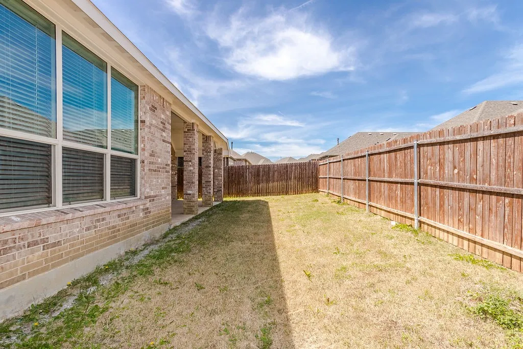 Single Family Residence For Sale in Dallas County , 1413 River Vale Road, Garland, Texas 75041, 4 Bedroom, 2 Bathroom, 2 Garage spaces, 1,982 Sqft, built in 2022, Preowned, mls#21214454, Real Estate Agent in Garland, Homes For Sale in Dallas county, Homes For Sale in Garland, Realtor in Garland Texas, Real Estate Brokerage Independent Realty Texas, Luminita Cordes Realtor