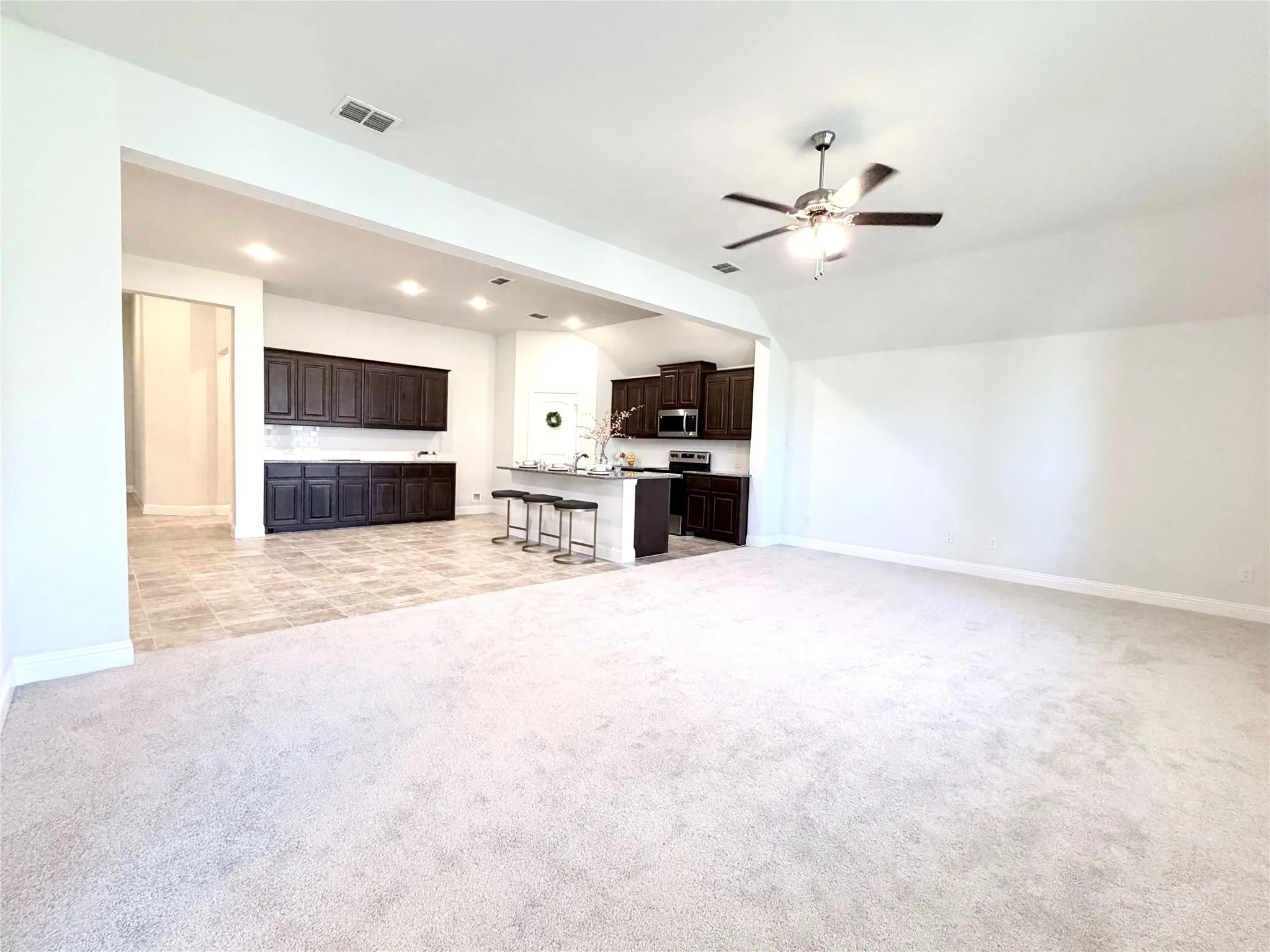 Single Family Residence For Sale in Dallas County , 1413 River Vale Road, Garland, Texas 75041, 4 Bedroom, 2 Bathroom, 2 Garage spaces, 1,982 Sqft, built in 2022, Preowned, mls#21214454, Real Estate Agent in Garland, Homes For Sale in Dallas county, Homes For Sale in Garland, Realtor in Garland Texas, Real Estate Brokerage Independent Realty Texas, Luminita Cordes Realtor