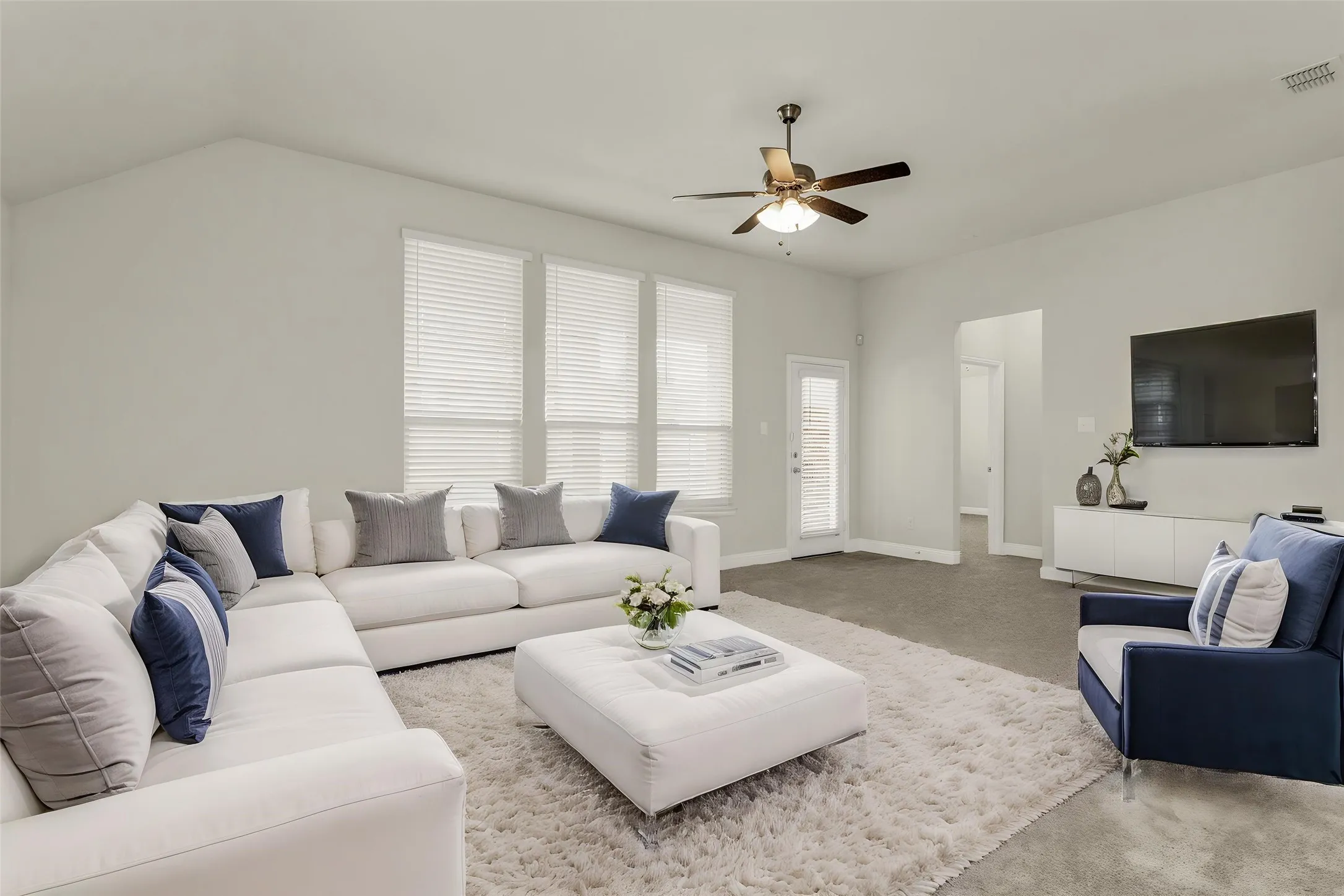 Single Family Residence For Sale in Dallas County , 1413 River Vale Road, Garland, Texas 75041, 4 Bedroom, 2 Bathroom, 2 Garage spaces, 1,982 Sqft, built in 2022, Preowned, mls#21214454, Real Estate Agent in Garland, Homes For Sale in Dallas county, Homes For Sale in Garland, Realtor in Garland Texas, Real Estate Brokerage Independent Realty Texas, Luminita Cordes Realtor