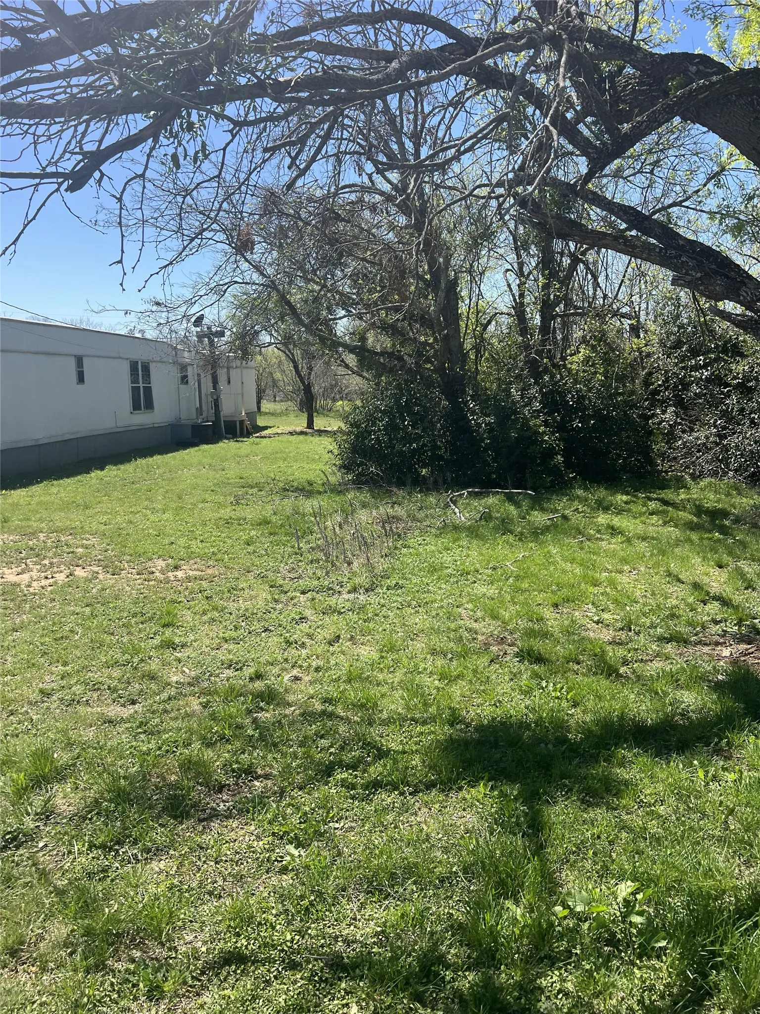 Improved Land For Sale in Brown County , 2312 Main Blvd, Brownwood, Texas 76801, 0, 0, Garage spaces, 0 Sqft, built in 0, Price $84,900, mls#21214372, Real Estate Agent in Brownwood, Homes For Sale in Brown county, Homes For Sale in Brownwood, Realtor in Brownwood Texas, Real Estate Brokerage Independent Realty Texas, Luminita Cordes Realtor