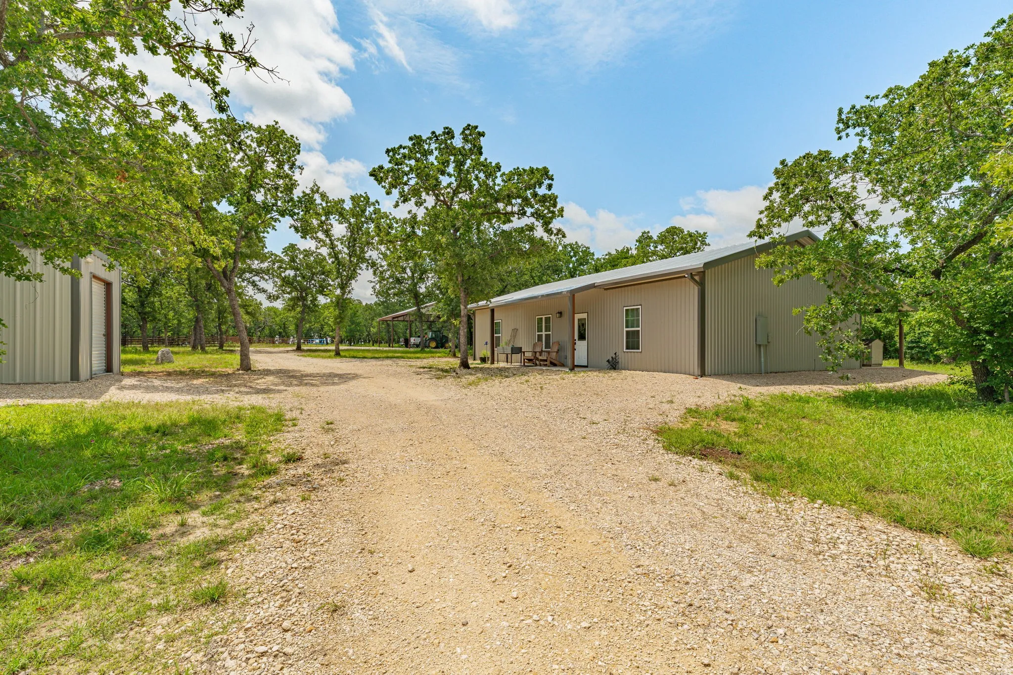 Single Family Residence For Sale in Erath County , 1375 County Road 253, Stephenville, Texas 76401, 3 Bedroom, 2 Bathroom, Garage spaces, 1,560 Sqft, built in 2023, Preowned, mls#21214468, Real Estate Agent in Stephenville, Homes For Sale in Erath county, Homes For Sale in Stephenville, Realtor in Stephenville Texas, Real Estate Brokerage Independent Realty Texas, Luminita Cordes Realtor
