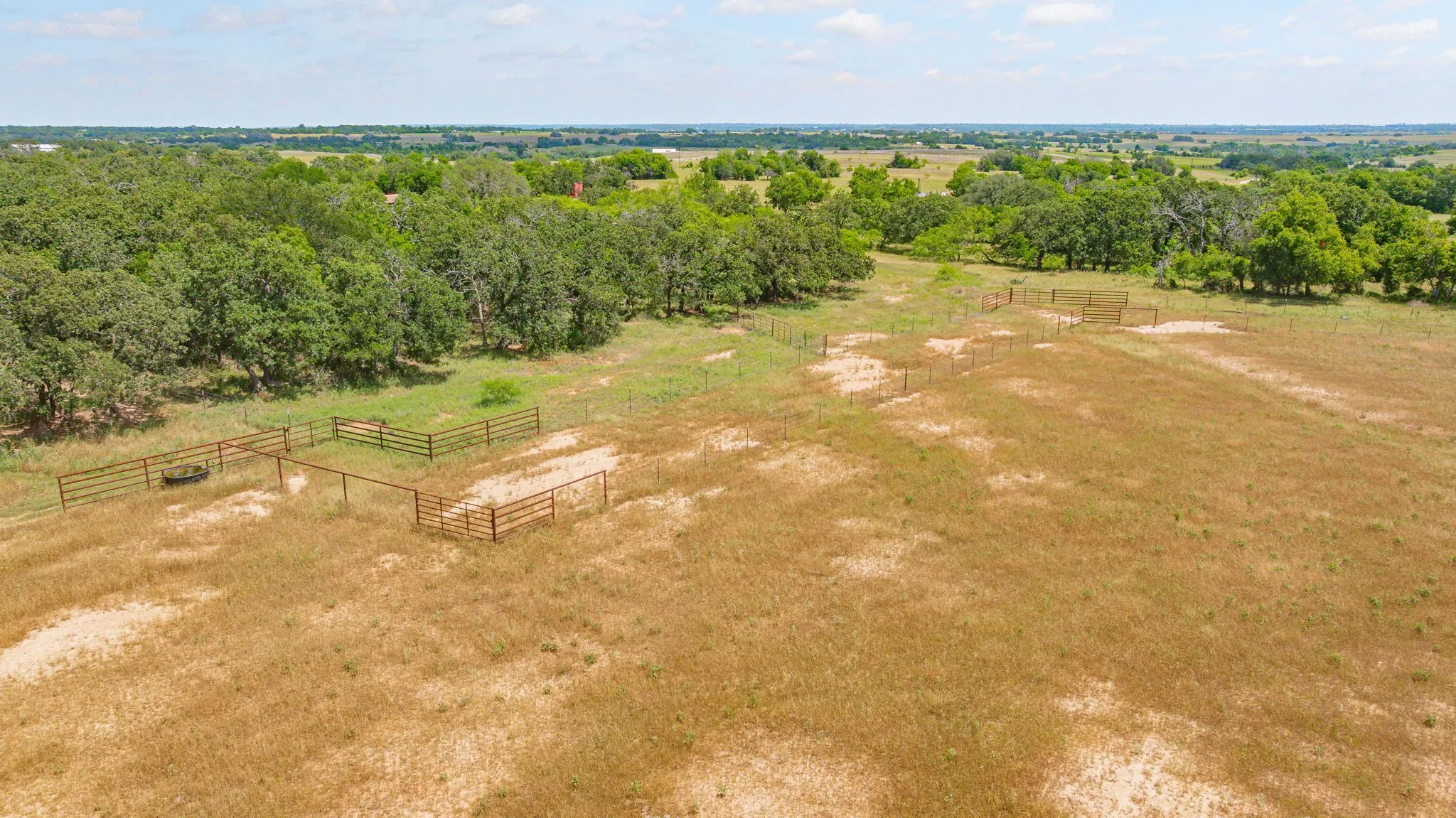 Single Family Residence For Sale in Erath County , 1375 County Road 253, Stephenville, Texas 76401, 3 Bedroom, 2 Bathroom, Garage spaces, 1,560 Sqft, built in 2023, Preowned, mls#21214468, Real Estate Agent in Stephenville, Homes For Sale in Erath county, Homes For Sale in Stephenville, Realtor in Stephenville Texas, Real Estate Brokerage Independent Realty Texas, Luminita Cordes Realtor