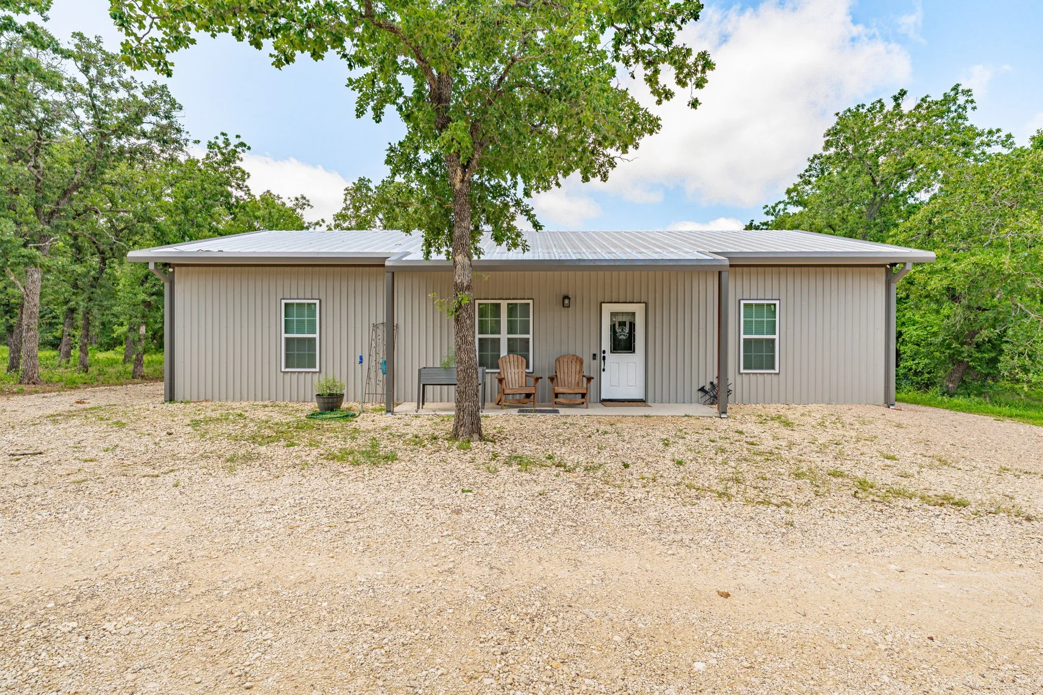 Single Family Residence For Sale in Erath County , 1375 County Road 253, Stephenville, Texas 76401, 3 Bedroom, 2 Bathroom, Garage spaces, 1,560 Sqft, built in 2023, Preowned, mls#21214468, Real Estate Agent in Stephenville, Homes For Sale in Erath county, Homes For Sale in Stephenville, Realtor in Stephenville Texas, Real Estate Brokerage Independent Realty Texas, Luminita Cordes Realtor