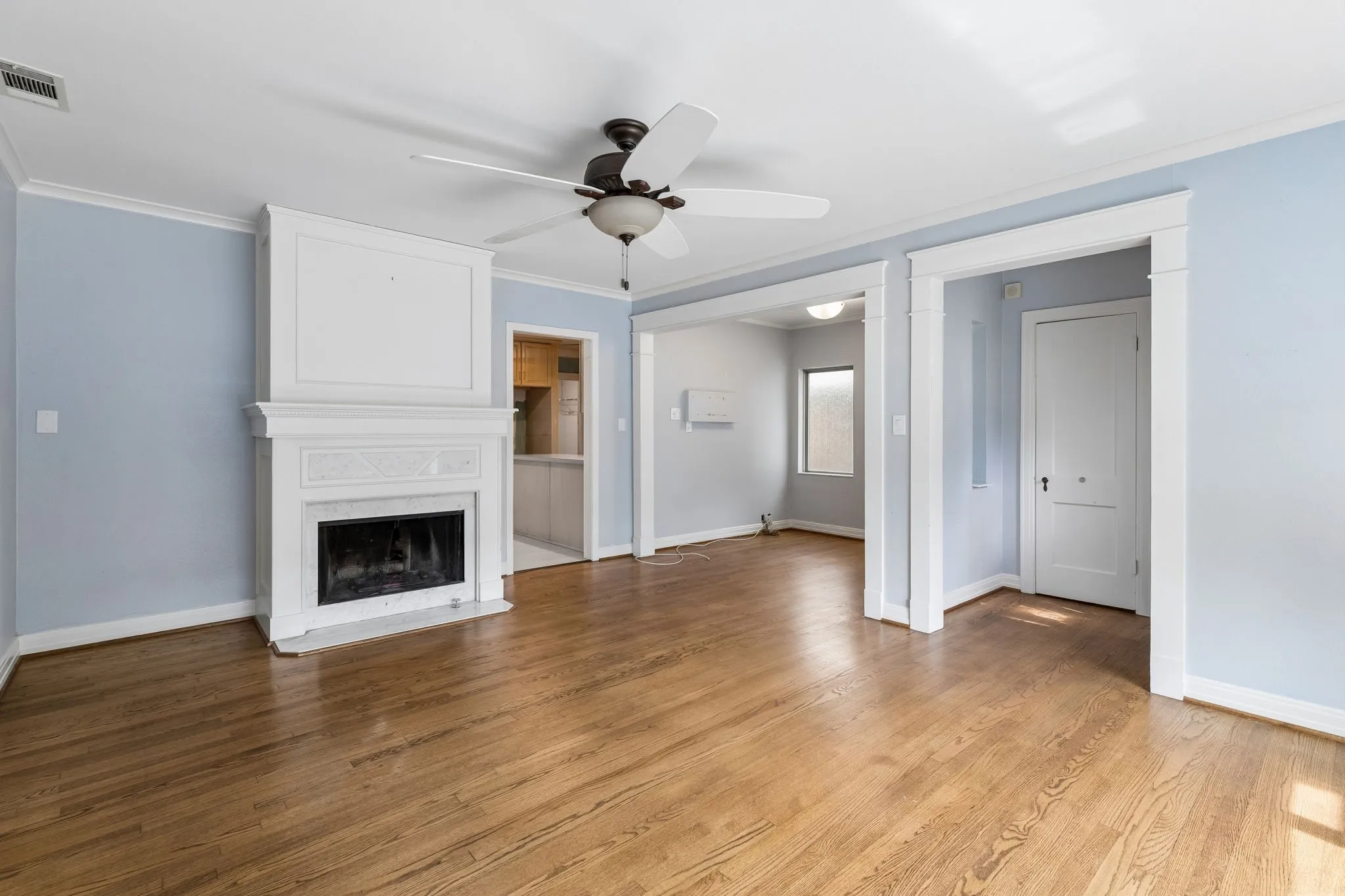 Single Family Residence For Sale in Dallas County , 8015 Eagle Trail, Dallas, Texas 75238, 3 Bedrooms, 2 Bathrooms, Garage spaces, 1,456 Sqft, built in 1983, Preowned, Price $625,000, mls#21210910, Real Estate Agent in Dallas, Homes For Sale in Dallas county, Homes For Sale in Dallas, Realtor in Dallas Texas, Real Estate Brokerage Independent Realty Texas, Luminita Cordes Realtor