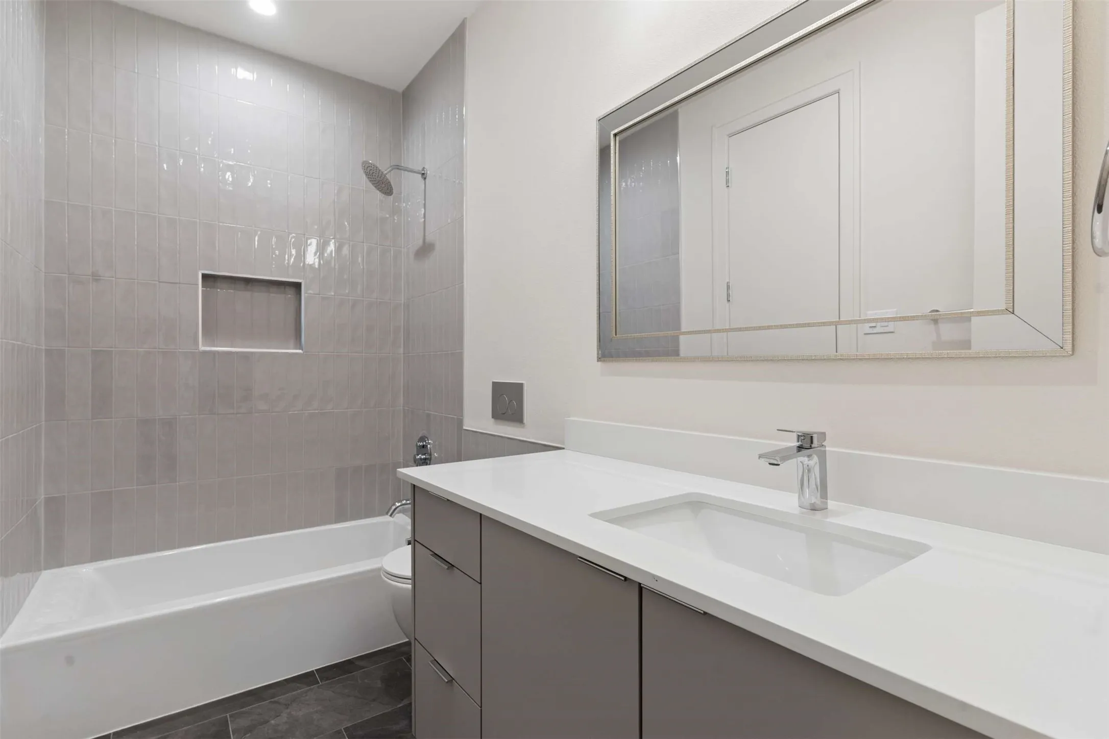 Single Family Residence For Sale in Dallas County , 6607 Roper Street, Dallas, Texas 75209, 3 Bedroom, 3 Bathroom, 2 Garage spaces, 1,909 Sqft, built in 2026, New Construction - Complete, mls#21139302, Real Estate Agent in Dallas, Homes For Sale in Dallas county, Homes For Sale in Dallas, Realtor in Dallas Texas, Real Estate Brokerage Independent Realty Texas, Luminita Cordes Realtor