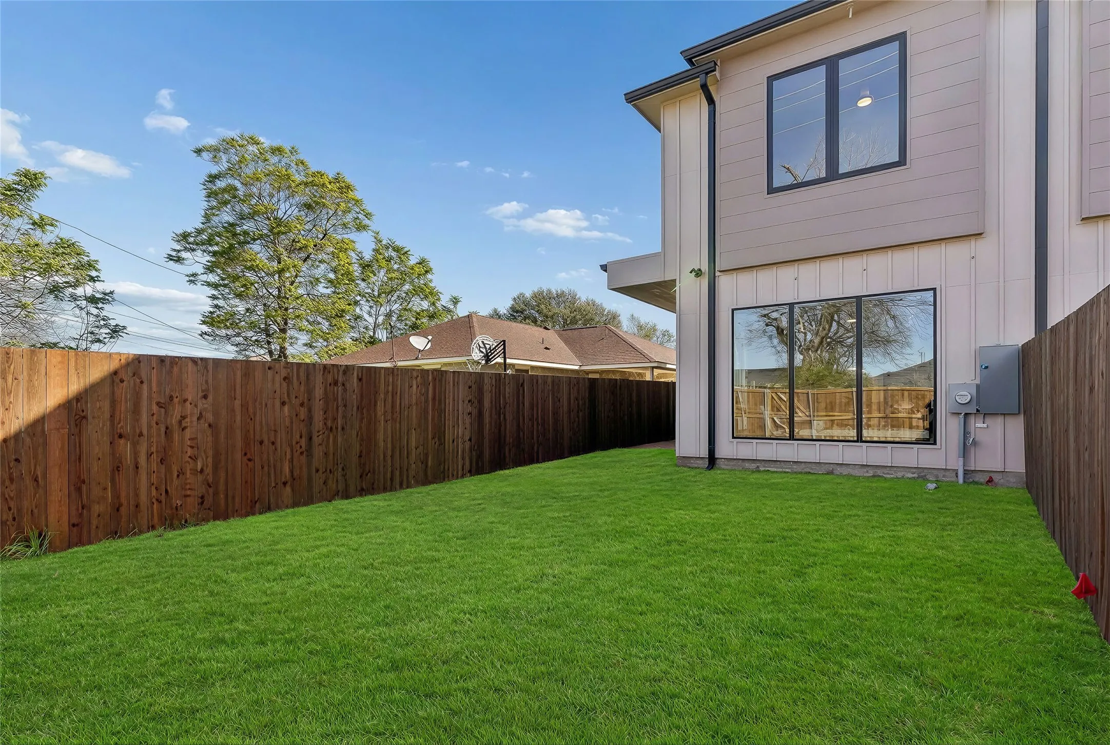 Single Family Residence For Sale in Dallas County , 6607 Roper Street, Dallas, Texas 75209, 3 Bedroom, 3 Bathroom, 2 Garage spaces, 1,909 Sqft, built in 2026, New Construction - Complete, mls#21139302, Real Estate Agent in Dallas, Homes For Sale in Dallas county, Homes For Sale in Dallas, Realtor in Dallas Texas, Real Estate Brokerage Independent Realty Texas, Luminita Cordes Realtor