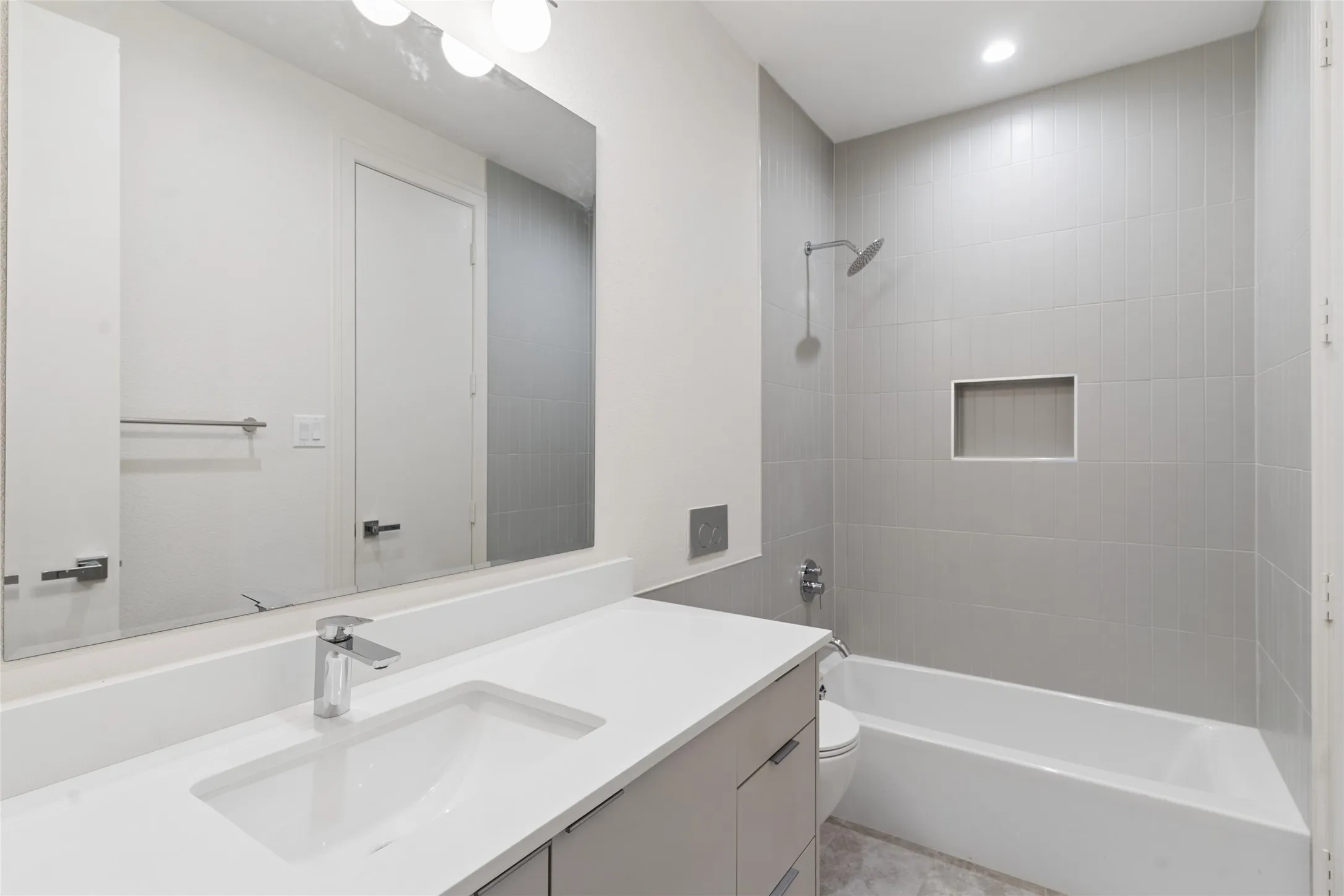 Single Family Residence For Sale in Dallas County , 6607 Roper Street, Dallas, Texas 75209, 3 Bedroom, 3 Bathroom, 2 Garage spaces, 1,909 Sqft, built in 2026, New Construction - Complete, mls#21139302, Real Estate Agent in Dallas, Homes For Sale in Dallas county, Homes For Sale in Dallas, Realtor in Dallas Texas, Real Estate Brokerage Independent Realty Texas, Luminita Cordes Realtor