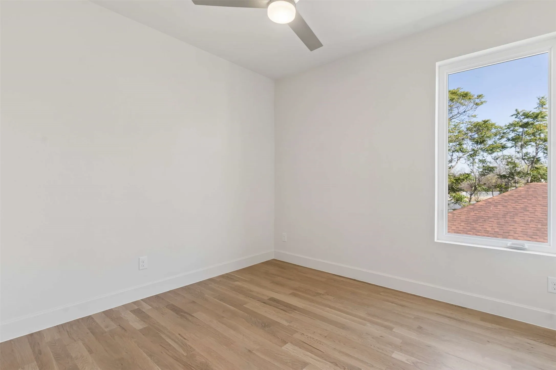 Single Family Residence For Sale in Dallas County , 6607 Roper Street, Dallas, Texas 75209, 3 Bedroom, 3 Bathroom, 2 Garage spaces, 1,909 Sqft, built in 2026, New Construction - Complete, mls#21139302, Real Estate Agent in Dallas, Homes For Sale in Dallas county, Homes For Sale in Dallas, Realtor in Dallas Texas, Real Estate Brokerage Independent Realty Texas, Luminita Cordes Realtor