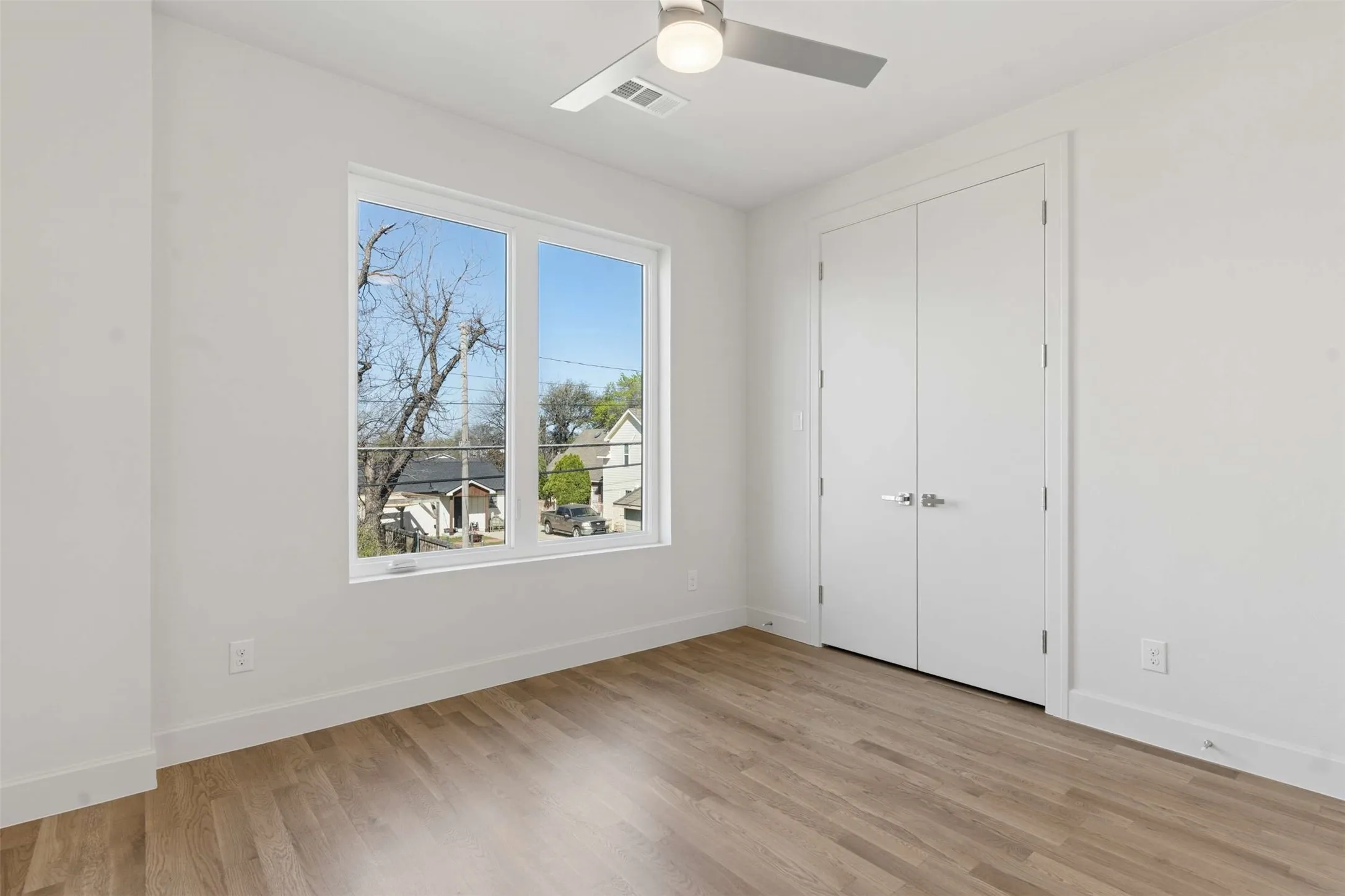 Single Family Residence For Sale in Dallas County , 6607 Roper Street, Dallas, Texas 75209, 3 Bedroom, 3 Bathroom, 2 Garage spaces, 1,909 Sqft, built in 2026, New Construction - Complete, mls#21139302, Real Estate Agent in Dallas, Homes For Sale in Dallas county, Homes For Sale in Dallas, Realtor in Dallas Texas, Real Estate Brokerage Independent Realty Texas, Luminita Cordes Realtor