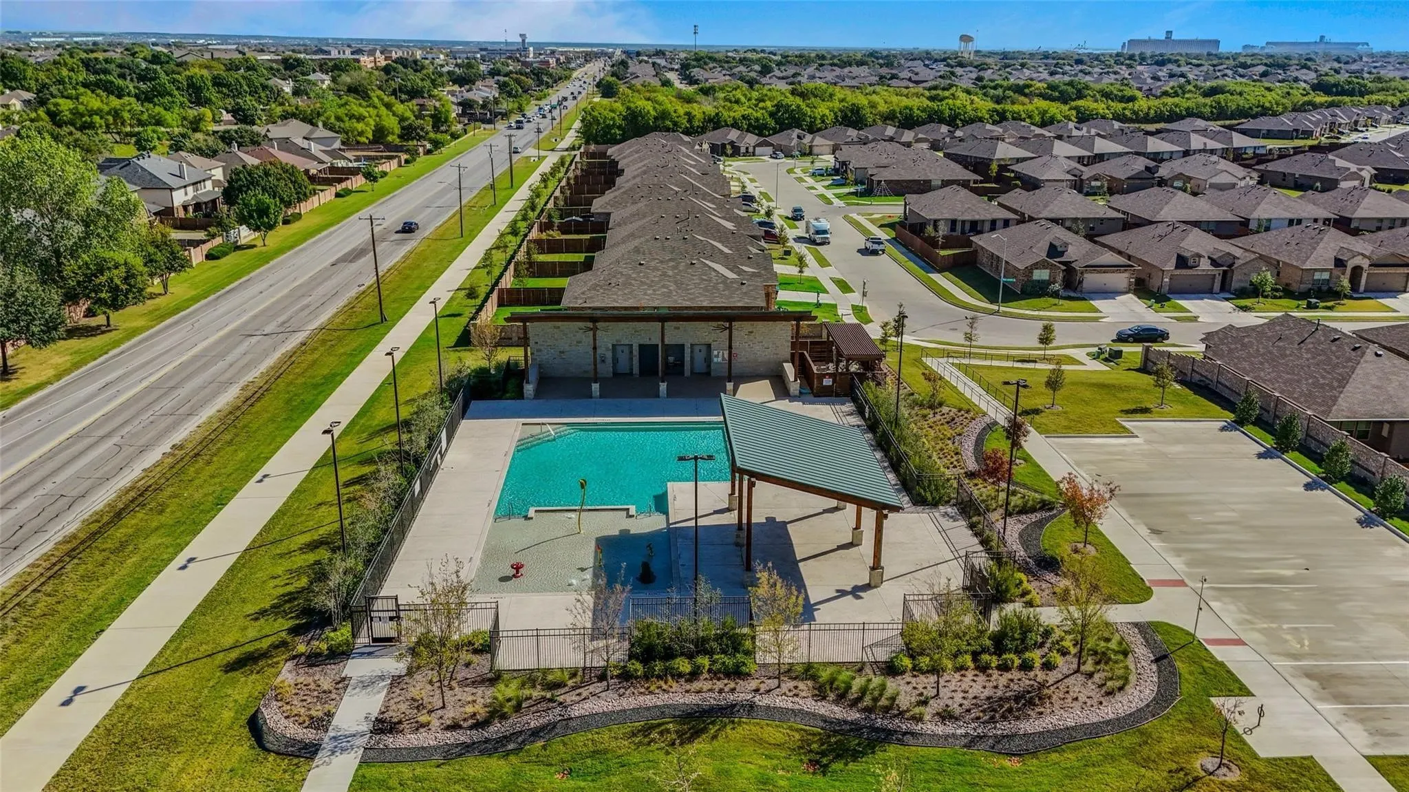 Single Family Residence For Sale in Tarrant County , 8617 Sandy Park Drive, Fort Worth, Texas 76179, 4 Bedroom, 2 Bathroom, 2 Garage spaces, 1,992 Sqft, built in 2022, mls#21214606, Real Estate Agent in Fort Worth, Homes For Sale in Tarrant county, Homes For Sale in Fort Worth, Realtor in Fort Worth Texas, Real Estate Brokerage Independent Realty Texas, Luminita Cordes Realtor
