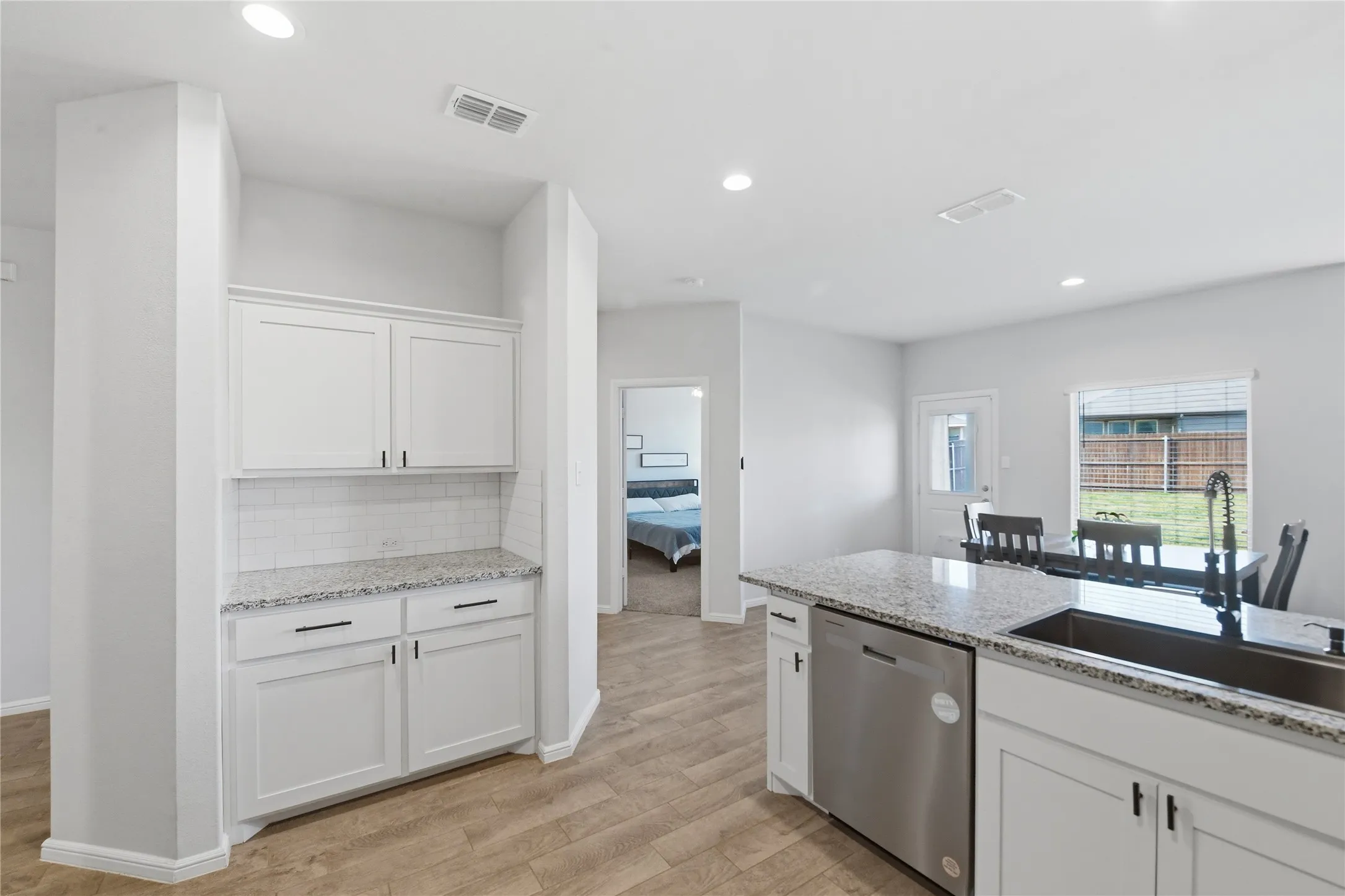 Single Family Residence For Sale in Tarrant County , 8617 Sandy Park Drive, Fort Worth, Texas 76179, 4 Bedroom, 2 Bathroom, 2 Garage spaces, 1,992 Sqft, built in 2022, mls#21214606, Real Estate Agent in Fort Worth, Homes For Sale in Tarrant county, Homes For Sale in Fort Worth, Realtor in Fort Worth Texas, Real Estate Brokerage Independent Realty Texas, Luminita Cordes Realtor