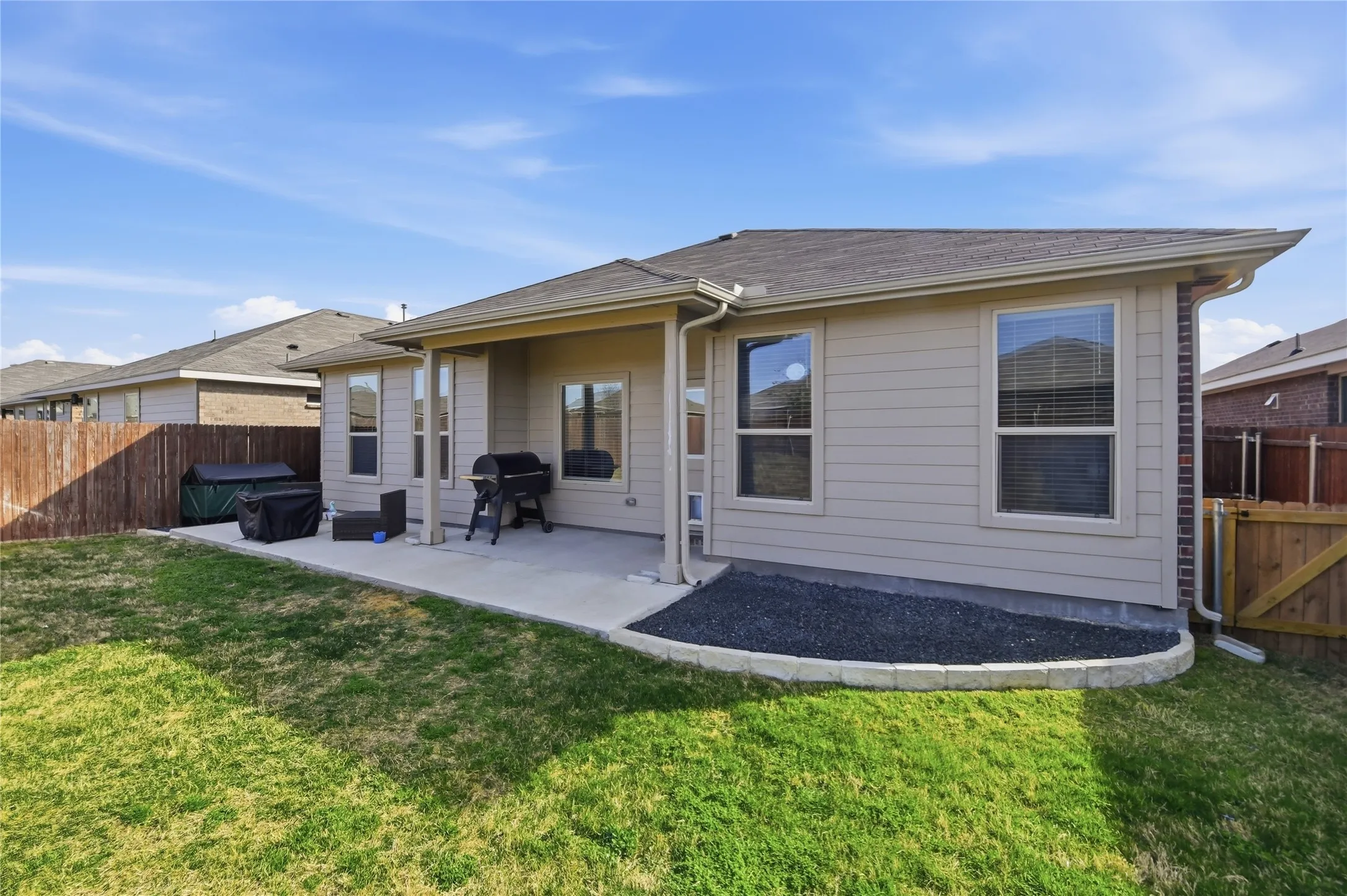 Single Family Residence For Sale in Tarrant County , 8617 Sandy Park Drive, Fort Worth, Texas 76179, 4 Bedroom, 2 Bathroom, 2 Garage spaces, 1,992 Sqft, built in 2022, mls#21214606, Real Estate Agent in Fort Worth, Homes For Sale in Tarrant county, Homes For Sale in Fort Worth, Realtor in Fort Worth Texas, Real Estate Brokerage Independent Realty Texas, Luminita Cordes Realtor
