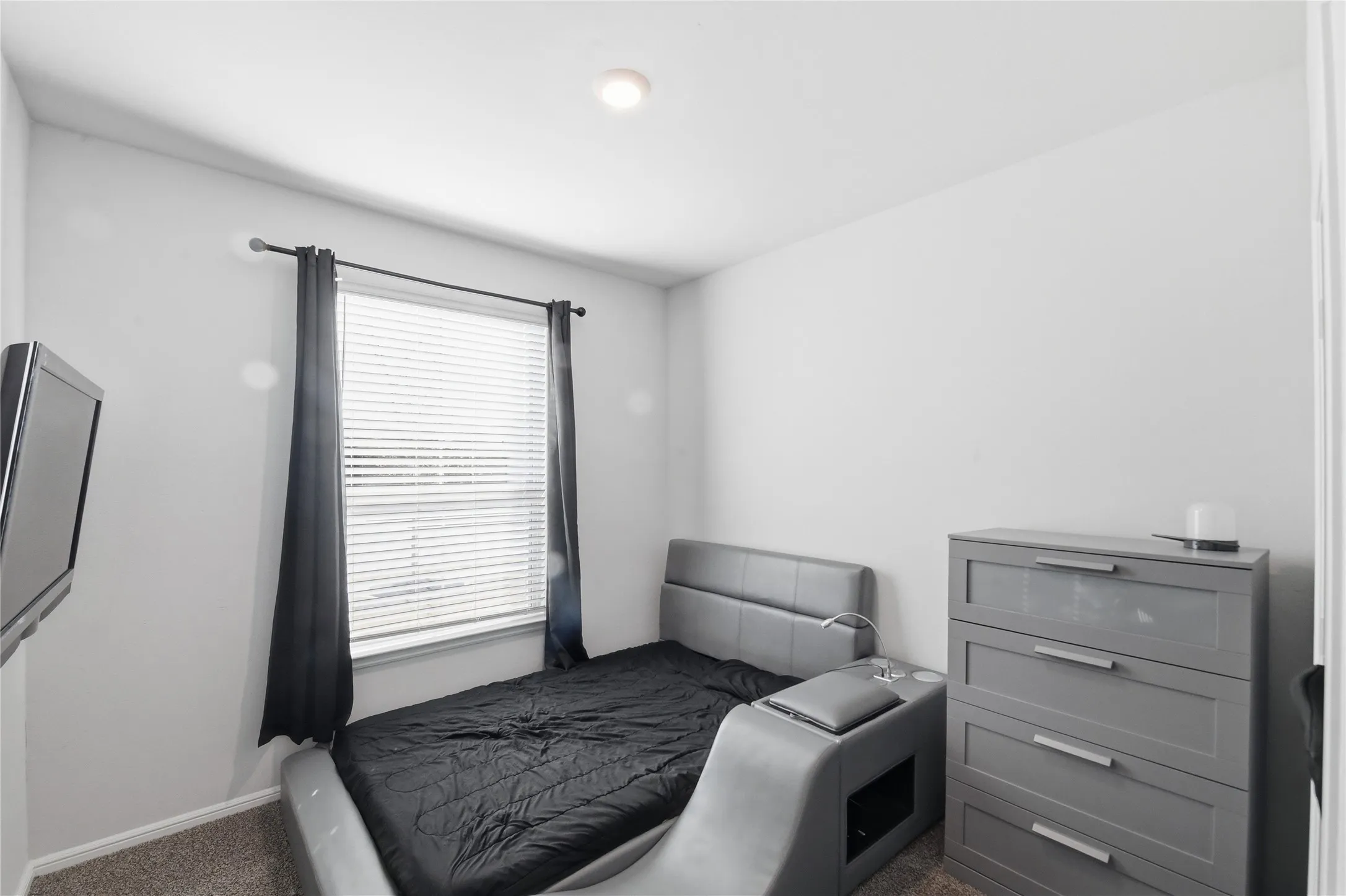 Single Family Residence For Sale in Tarrant County , 8617 Sandy Park Drive, Fort Worth, Texas 76179, 4 Bedroom, 2 Bathroom, 2 Garage spaces, 1,992 Sqft, built in 2022, mls#21214606, Real Estate Agent in Fort Worth, Homes For Sale in Tarrant county, Homes For Sale in Fort Worth, Realtor in Fort Worth Texas, Real Estate Brokerage Independent Realty Texas, Luminita Cordes Realtor