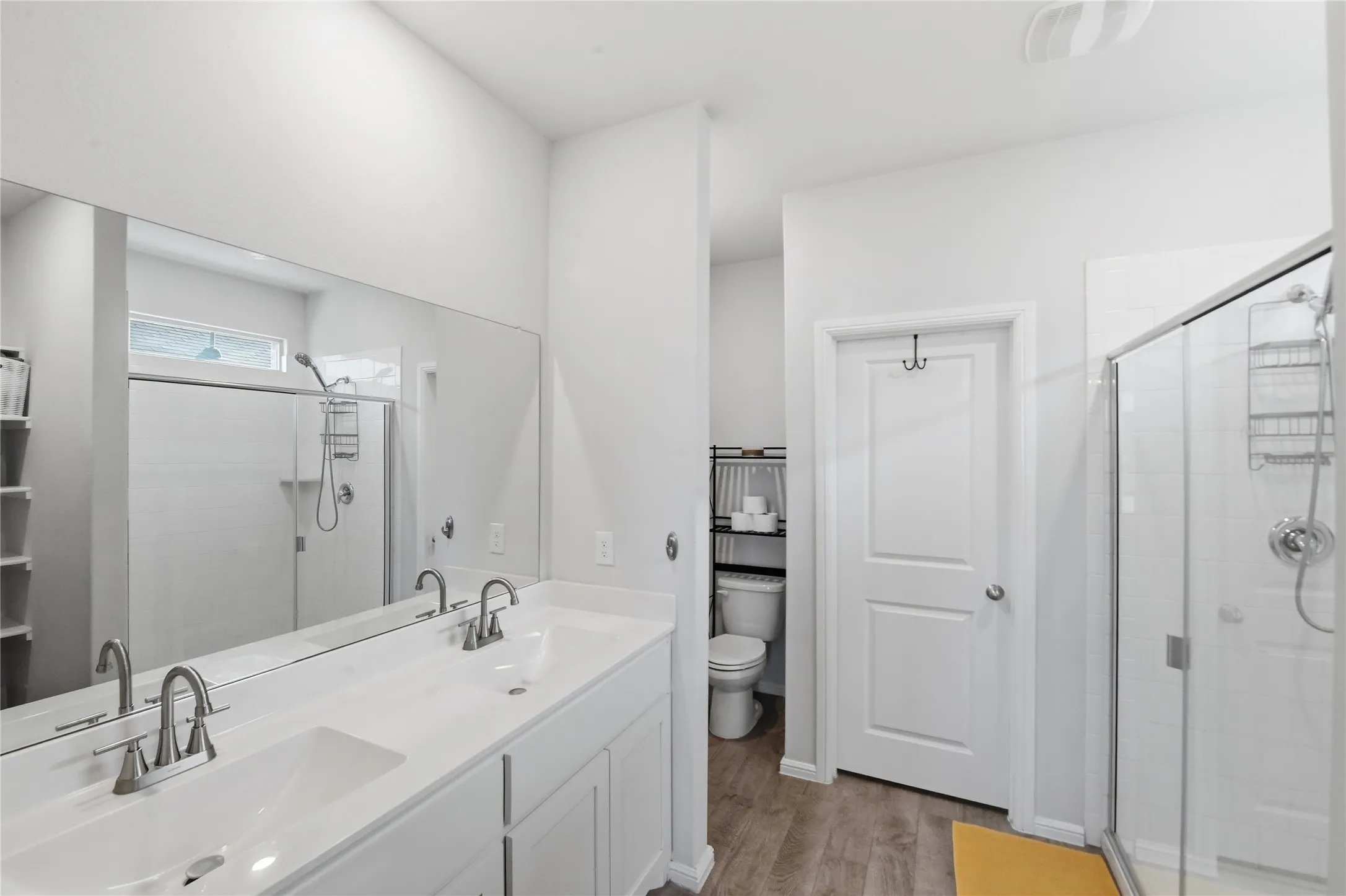 Single Family Residence For Sale in Tarrant County , 8617 Sandy Park Drive, Fort Worth, Texas 76179, 4 Bedroom, 2 Bathroom, 2 Garage spaces, 1,992 Sqft, built in 2022, mls#21214606, Real Estate Agent in Fort Worth, Homes For Sale in Tarrant county, Homes For Sale in Fort Worth, Realtor in Fort Worth Texas, Real Estate Brokerage Independent Realty Texas, Luminita Cordes Realtor