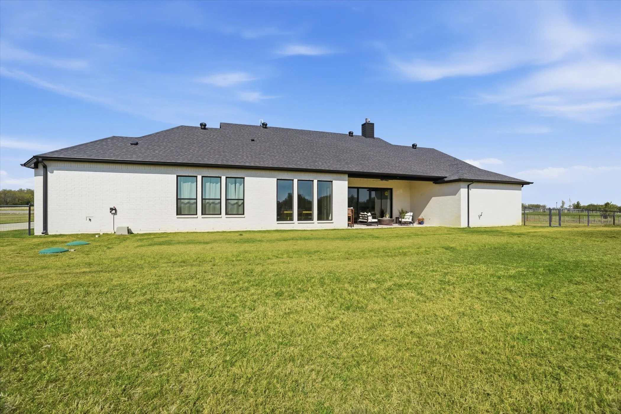 Single Family Residence For Sale in Parker County , 561 Royal Santana, Weatherford, Texas 76087, 4 Bedroom, 3 Bathroom, 3 Garage spaces, 3,000 Sqft, built in 2025, mls#21214607, Real Estate Agent in Weatherford, Homes For Sale in Parker county, Homes For Sale in Weatherford, Realtor in Weatherford Texas, Real Estate Brokerage Independent Realty Texas, Luminita Cordes Realtor
