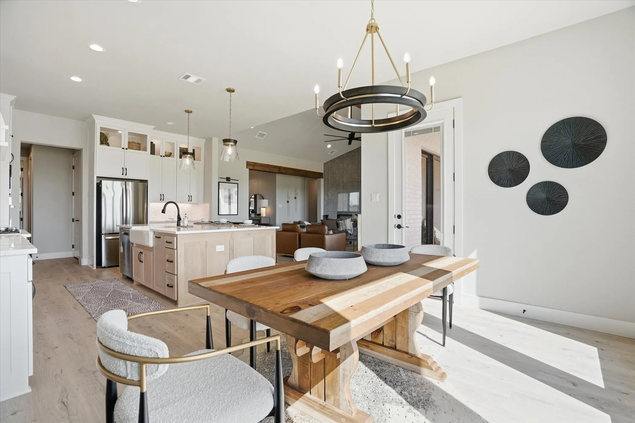 Single Family Residence For Sale in Parker County , 561 Royal Santana, Weatherford, Texas 76087, 4 Bedroom, 3 Bathroom, 3 Garage spaces, 3,000 Sqft, built in 2025, mls#21214607, Real Estate Agent in Weatherford, Homes For Sale in Parker county, Homes For Sale in Weatherford, Realtor in Weatherford Texas, Real Estate Brokerage Independent Realty Texas, Luminita Cordes Realtor