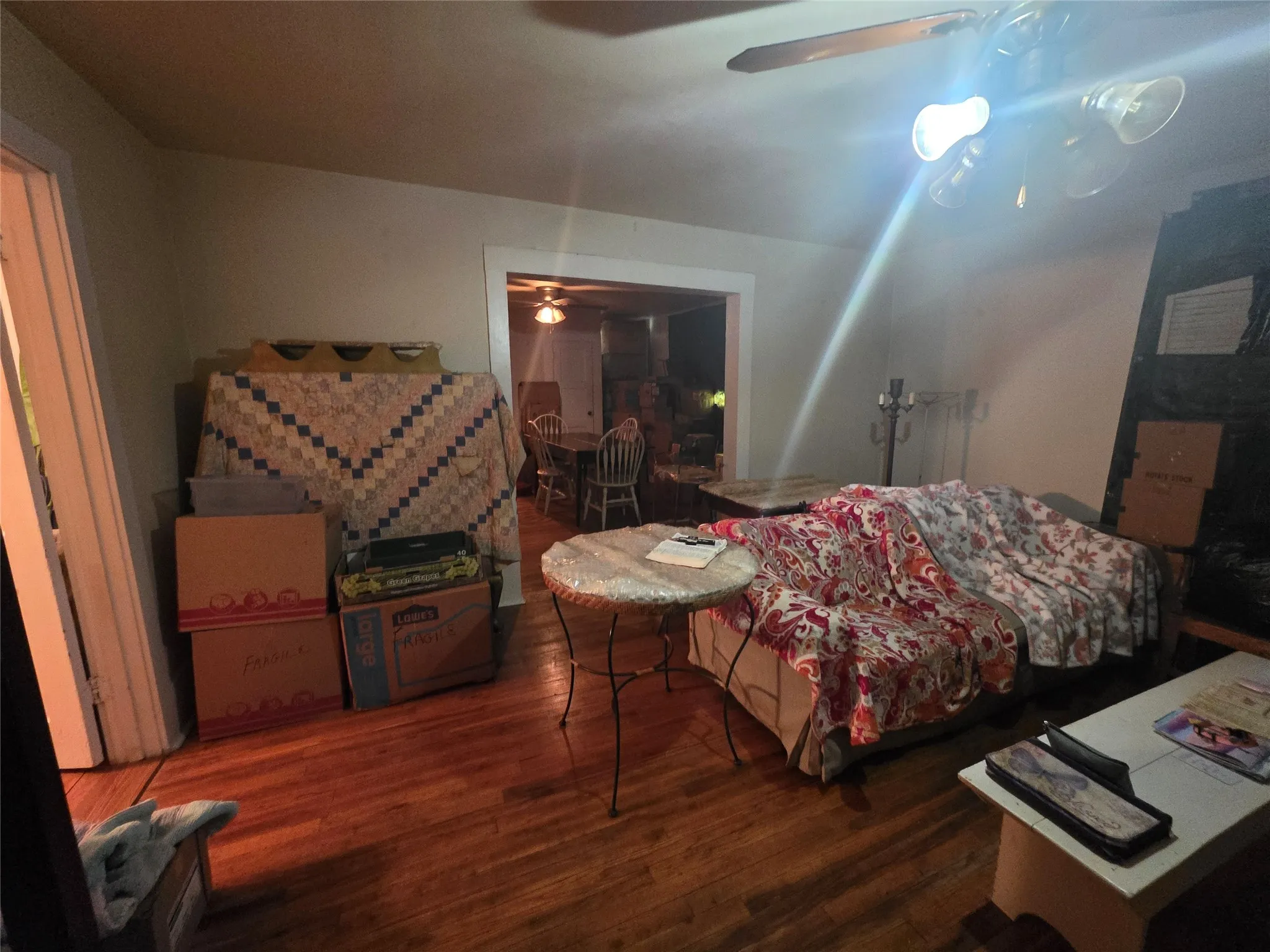Single Family Residence For Sale in Johnson County , 401 W Wilson Street, Cleburne, Texas 76033, 2 Bedroom, 1 Bathroom, Garage spaces, 1,299 Sqft, built in 0, Preowned, mls#21214430, Real Estate Agent in Cleburne, Homes For Sale in Johnson county, Homes For Sale in Cleburne, Realtor in Cleburne Texas, Real Estate Brokerage Independent Realty Texas, Luminita Cordes Realtor