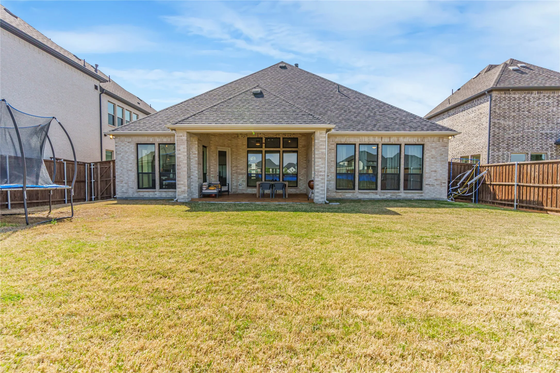 Single Family Residence For Sale in Rockwall County , 2316 Topaz Drive, Rockwall, Texas 75087, 4 Bedrooms, 4 Bathrooms, 2 Garage spaces, 2,704 Sqft, built in 2021, Price $598,000, mls#21212872, Real Estate Agent in Rockwall, Homes For Sale in Rockwall county, Homes For Sale in Rockwall, Realtor in Rockwall Texas, Real Estate Brokerage Independent Realty Texas, Luminita Cordes Realtor