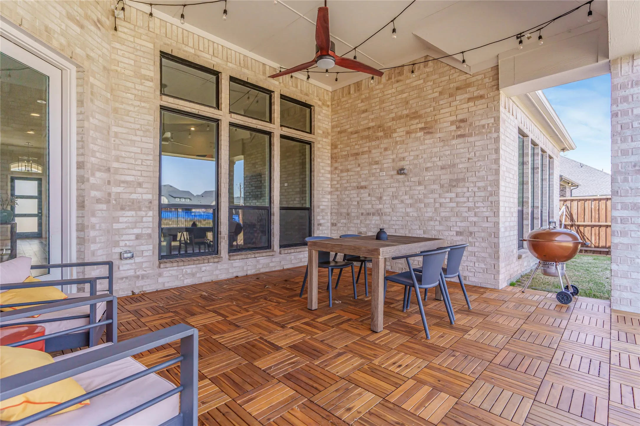 Single Family Residence For Sale in Rockwall County , 2316 Topaz Drive, Rockwall, Texas 75087, 4 Bedrooms, 4 Bathrooms, 2 Garage spaces, 2,704 Sqft, built in 2021, Price $598,000, mls#21212872, Real Estate Agent in Rockwall, Homes For Sale in Rockwall county, Homes For Sale in Rockwall, Realtor in Rockwall Texas, Real Estate Brokerage Independent Realty Texas, Luminita Cordes Realtor