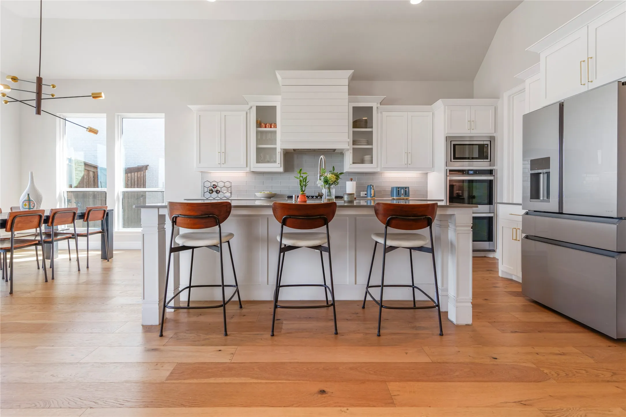 Single Family Residence For Sale in Rockwall County , 2316 Topaz Drive, Rockwall, Texas 75087, 4 Bedrooms, 4 Bathrooms, 2 Garage spaces, 2,704 Sqft, built in 2021, Price $598,000, mls#21212872, Real Estate Agent in Rockwall, Homes For Sale in Rockwall county, Homes For Sale in Rockwall, Realtor in Rockwall Texas, Real Estate Brokerage Independent Realty Texas, Luminita Cordes Realtor