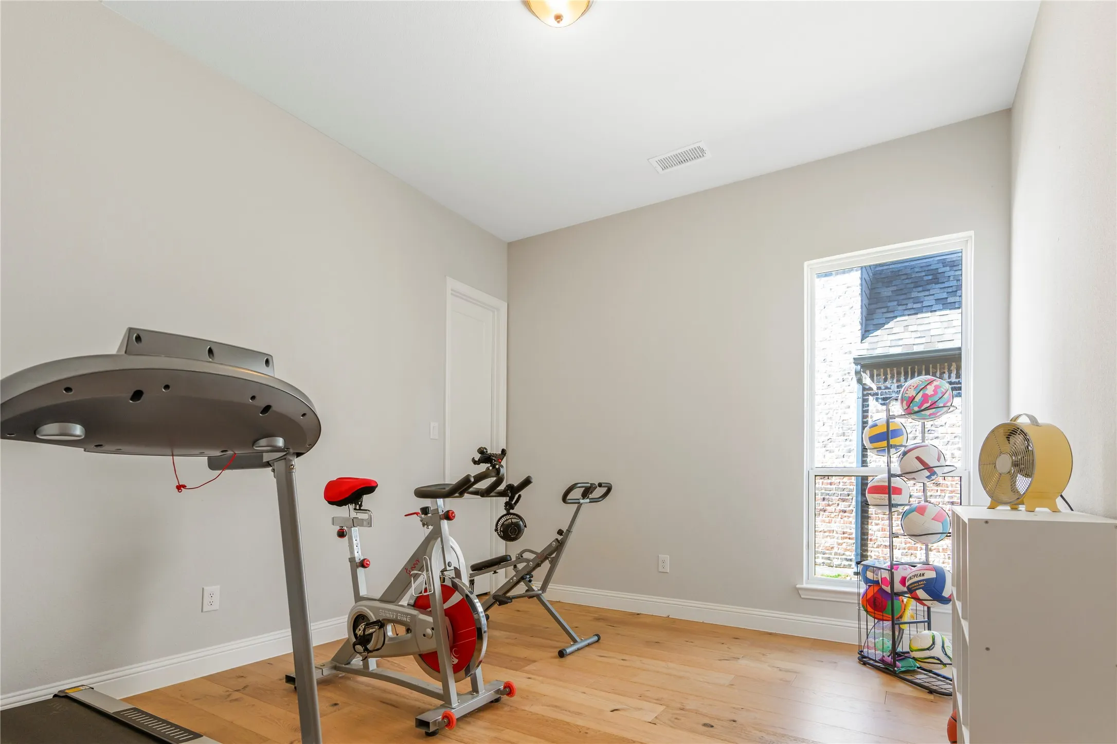 Single Family Residence For Sale in Rockwall County , 2316 Topaz Drive, Rockwall, Texas 75087, 4 Bedrooms, 4 Bathrooms, 2 Garage spaces, 2,704 Sqft, built in 2021, Price $598,000, mls#21212872, Real Estate Agent in Rockwall, Homes For Sale in Rockwall county, Homes For Sale in Rockwall, Realtor in Rockwall Texas, Real Estate Brokerage Independent Realty Texas, Luminita Cordes Realtor
