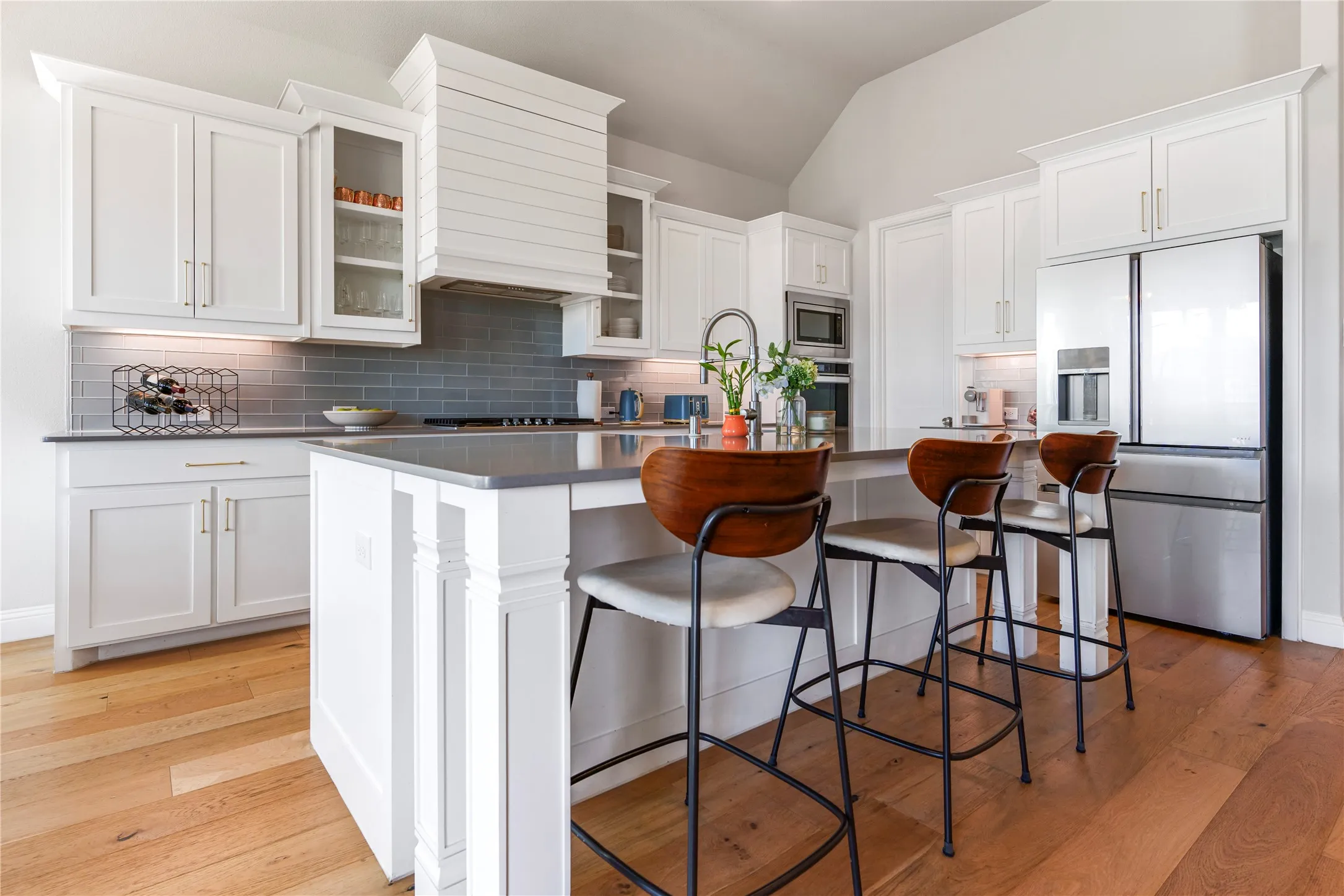 Single Family Residence For Sale in Rockwall County , 2316 Topaz Drive, Rockwall, Texas 75087, 4 Bedrooms, 4 Bathrooms, 2 Garage spaces, 2,704 Sqft, built in 2021, Price $598,000, mls#21212872, Real Estate Agent in Rockwall, Homes For Sale in Rockwall county, Homes For Sale in Rockwall, Realtor in Rockwall Texas, Real Estate Brokerage Independent Realty Texas, Luminita Cordes Realtor