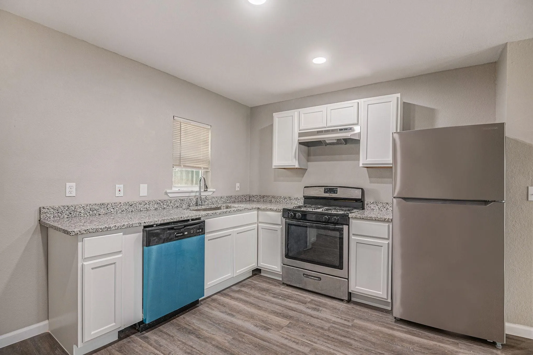 Triplex For Sale in Dallas County , 406 Dawson Circle, Grand Prairie, Texas 75051, 5 Bedroom, 3 Bathroom, Garage spaces, 0 Sqft, built in 1953, Preowned, mls#21214677, Real Estate Agent in Grand Prairie, Homes For Sale in Dallas county, Homes For Sale in Grand Prairie, Realtor in Grand Prairie Texas, Real Estate Brokerage Independent Realty Texas, Luminita Cordes Realtor