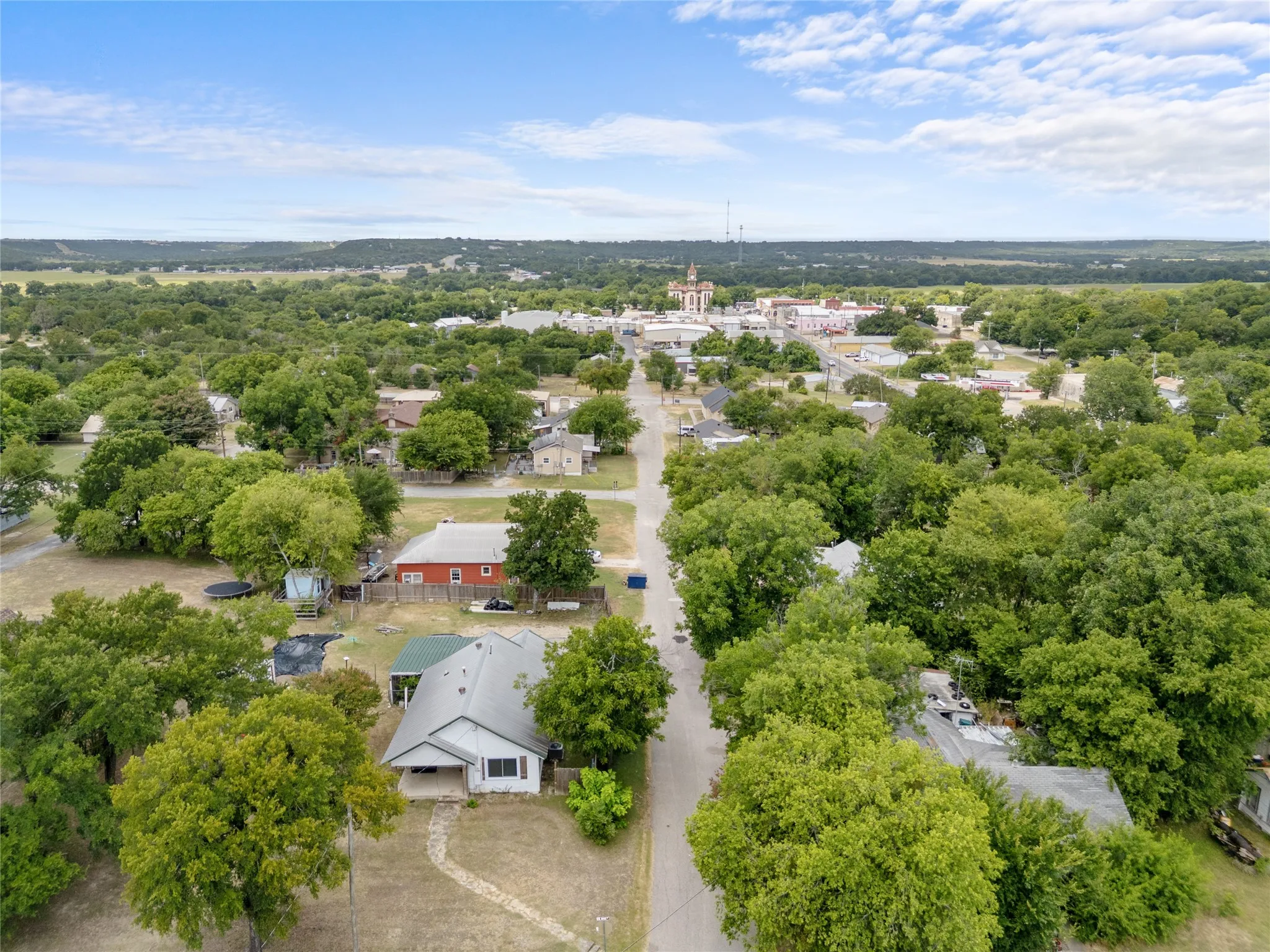 Single Family Residence For Sale in Bosque County , 200 S Cleveland, Meridian, Texas 76665, 3 Bedrooms, 2 Bathrooms, Garage spaces, 1,048 Sqft, built in 1950, Price $180,000, mls#21214684, Real Estate Agent in Meridian, Homes For Sale in Bosque county, Homes For Sale in Meridian, Realtor in Meridian Texas, Real Estate Brokerage Independent Realty Texas, Luminita Cordes Realtor