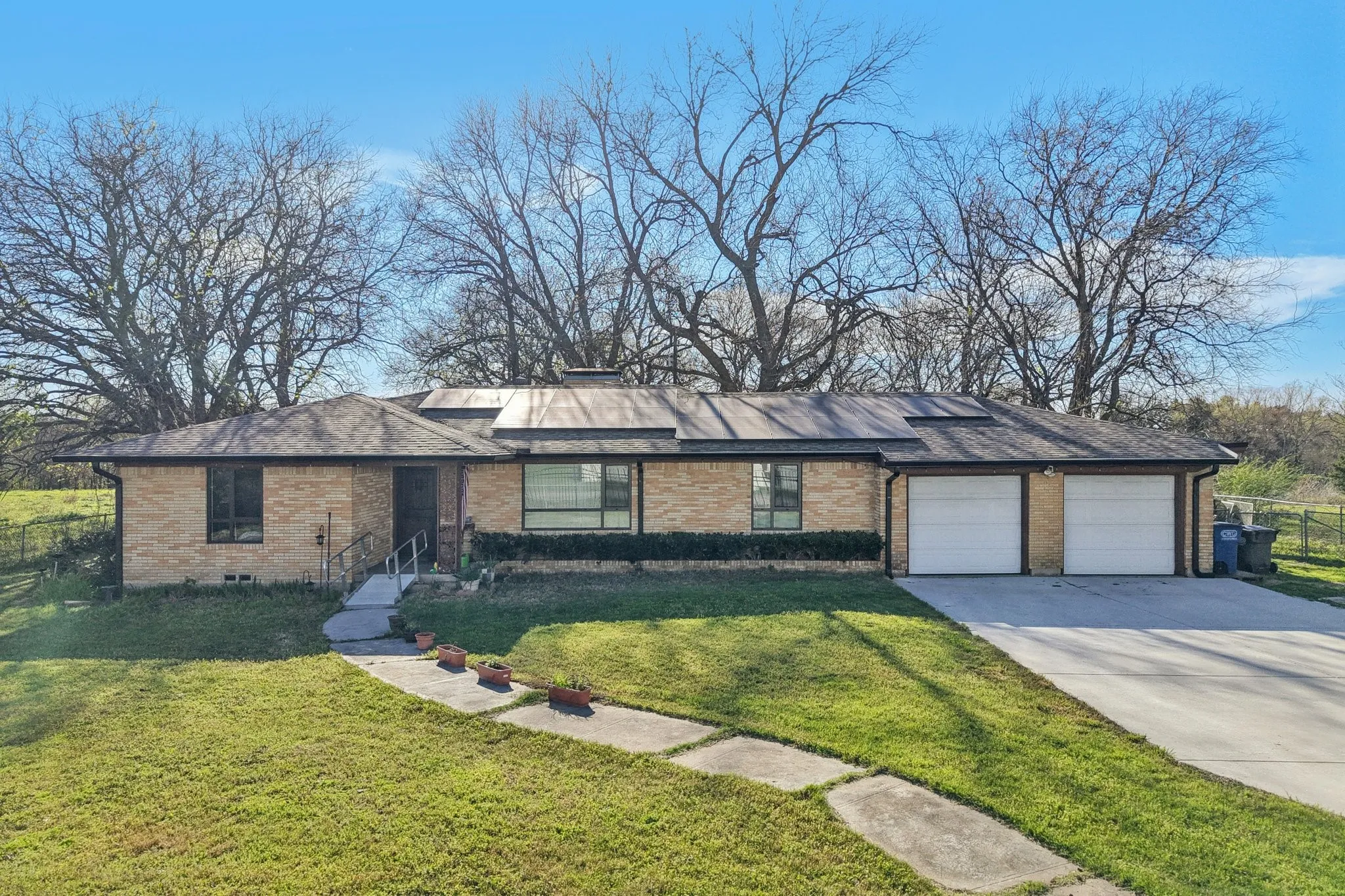 Improved Land For Sale in Dallas County , 611 Ferris Road, Lancaster, Texas 75146, 0, 0, Garage spaces, 0 Sqft, built in 1970, mls#21212411, Real Estate Agent in Lancaster, Homes For Sale in Dallas county, Homes For Sale in Lancaster, Realtor in Lancaster Texas, Real Estate Brokerage Independent Realty Texas, Luminita Cordes Realtor